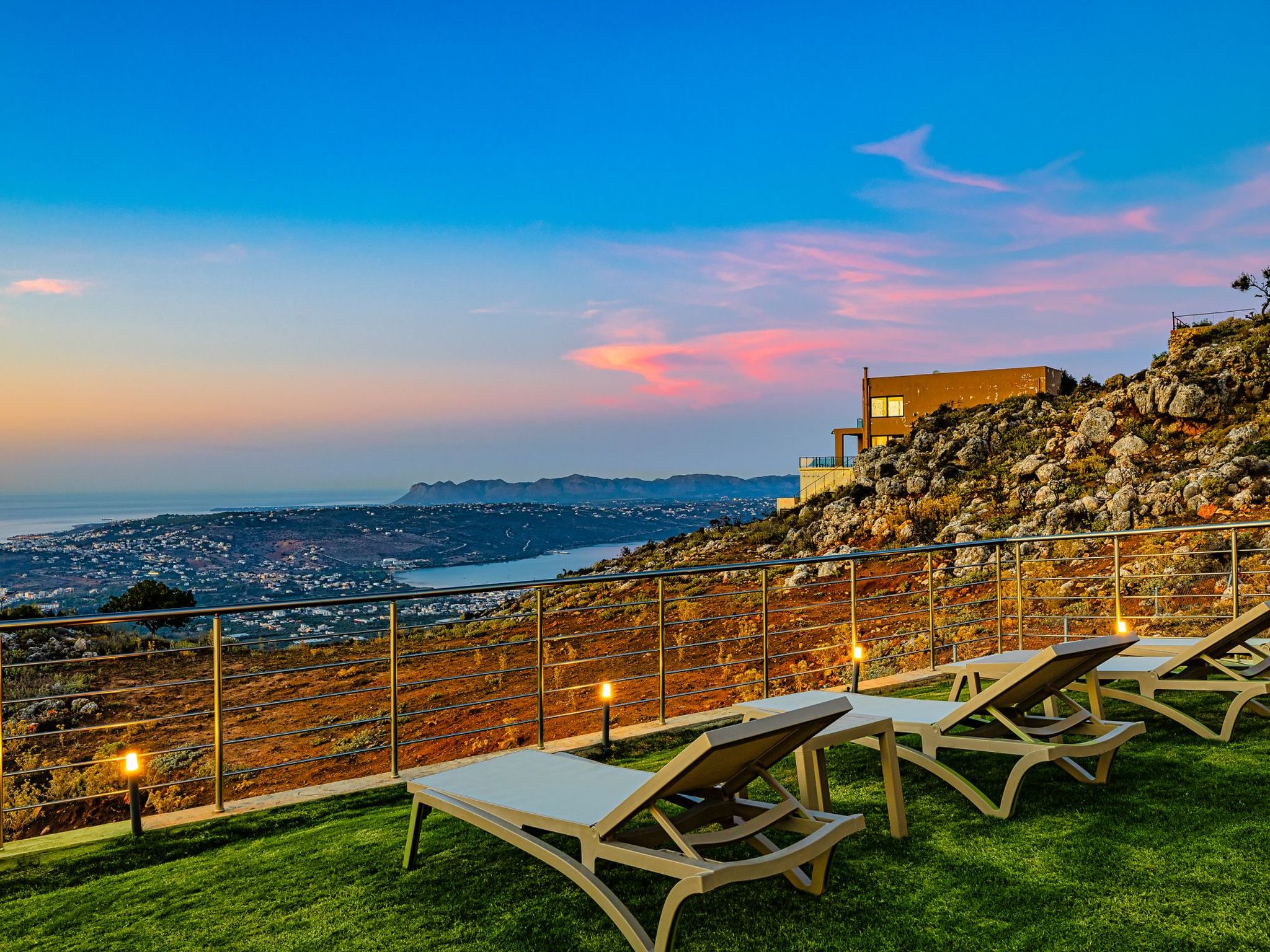 "Villa Mari" mit privatem Pool-Draußen