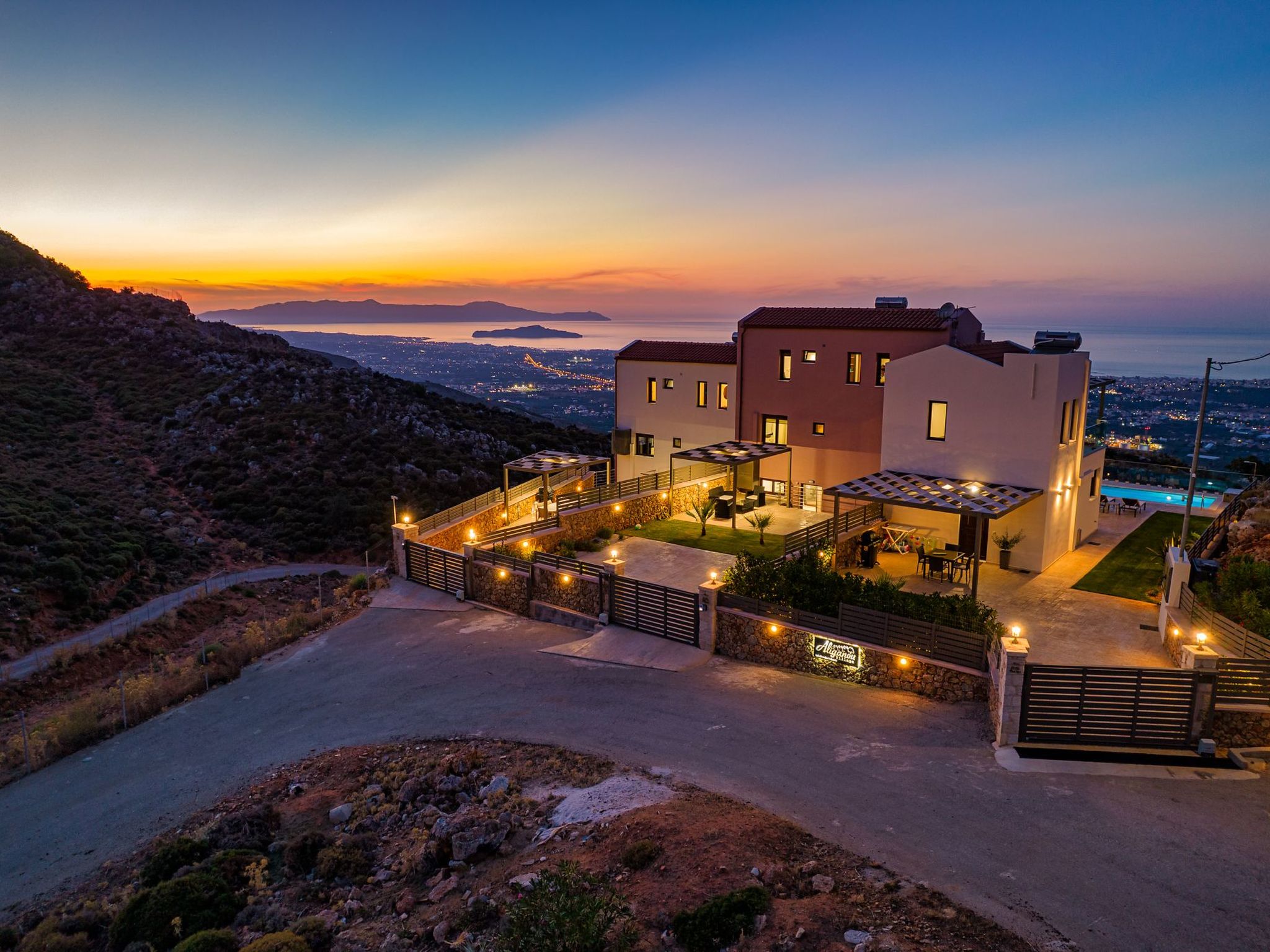 "Villa Mari" mit privatem Pool-Image-tags.info