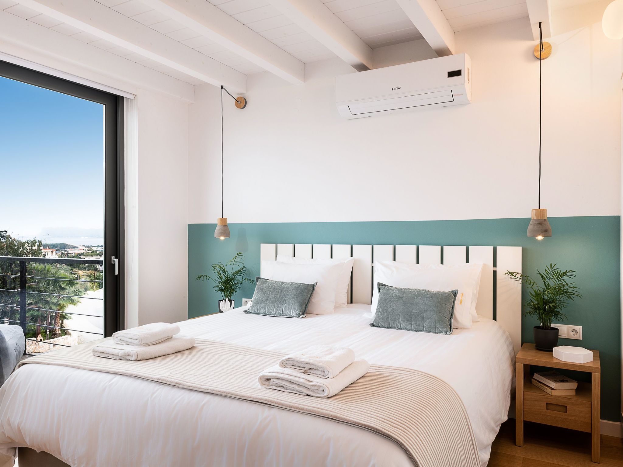 Ferienvilla mit beheiztem Pool und schöner Aussicht-Binnen