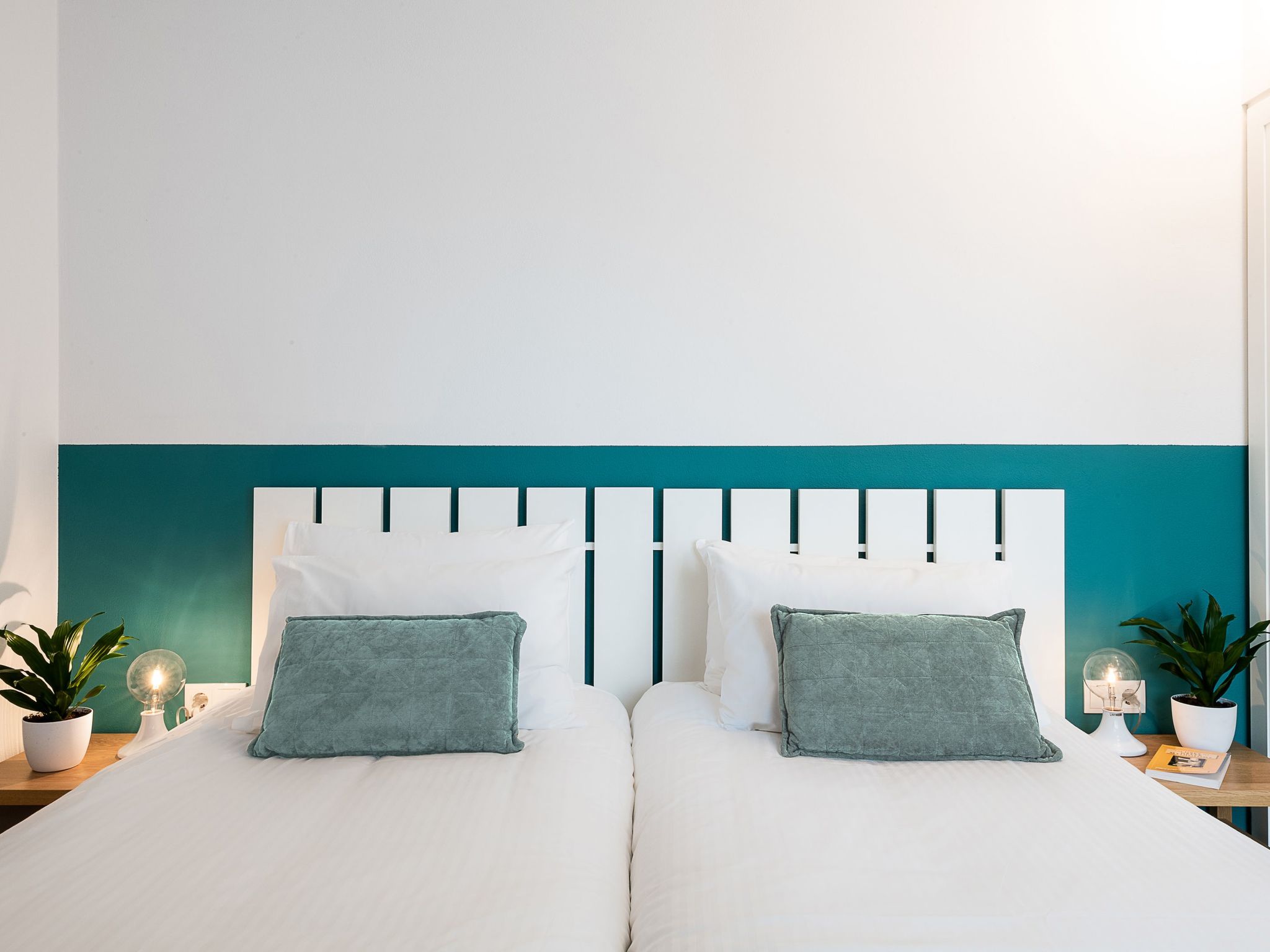 Ferienvilla mit beheiztem Pool und schöner Aussicht-Binnen