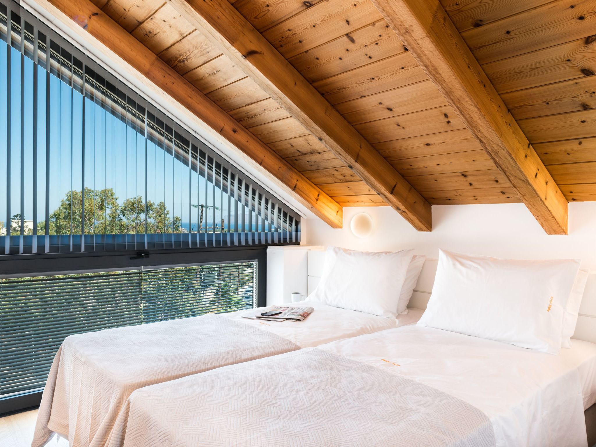 Ferienvilla mit beheiztem Pool und schöner Aussicht-Binnen