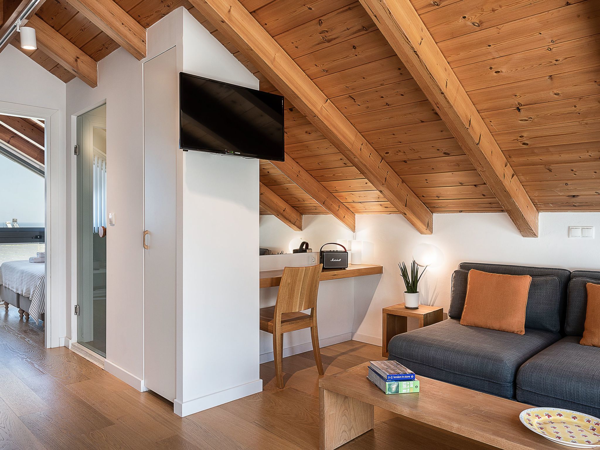 Ferienvilla mit beheiztem Pool und schöner Aussicht-Binnen