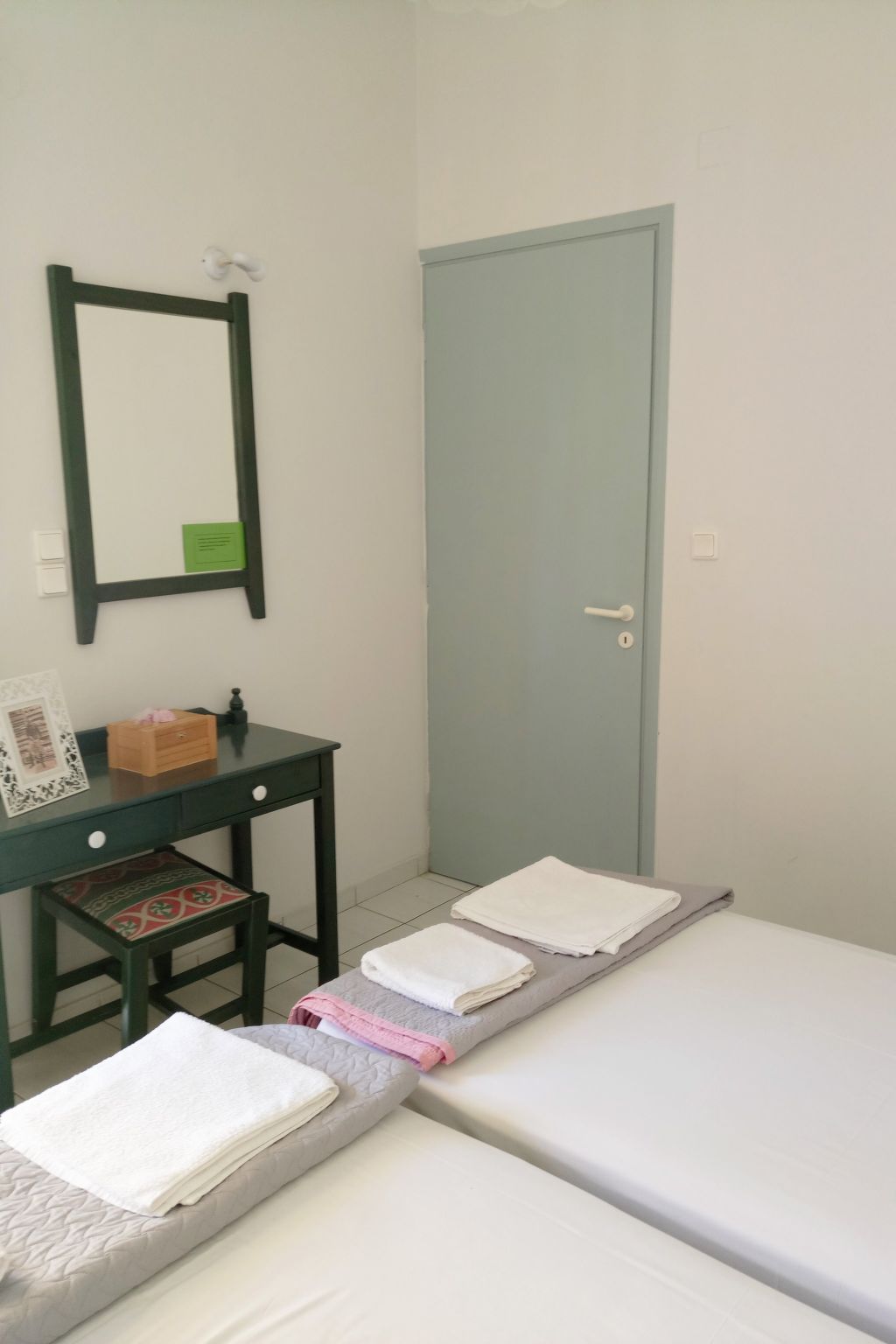 Zinovia Studio mit Balkon-Drinnen