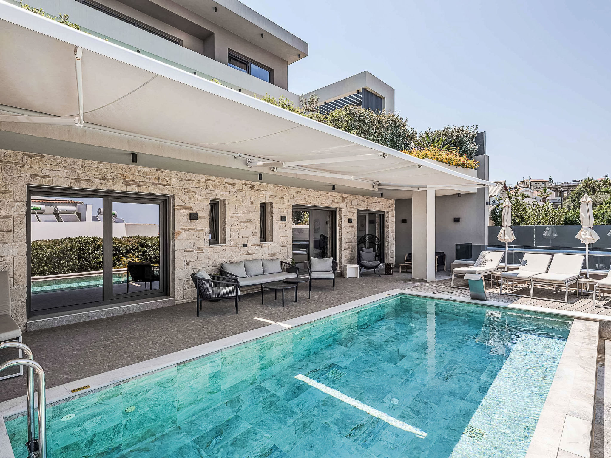 Lusol Seafront Villa I - Buiten