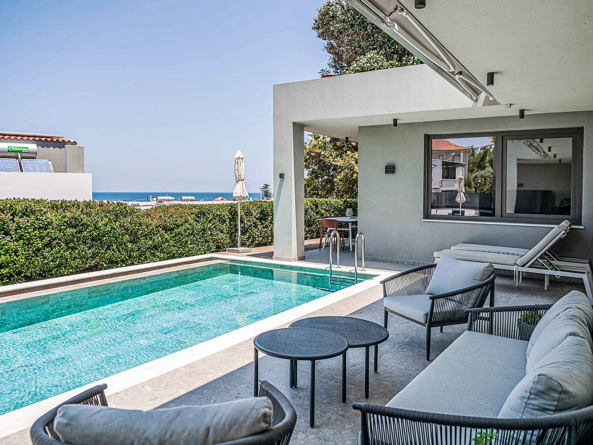 Lusol Seafront Villa I - Binnen