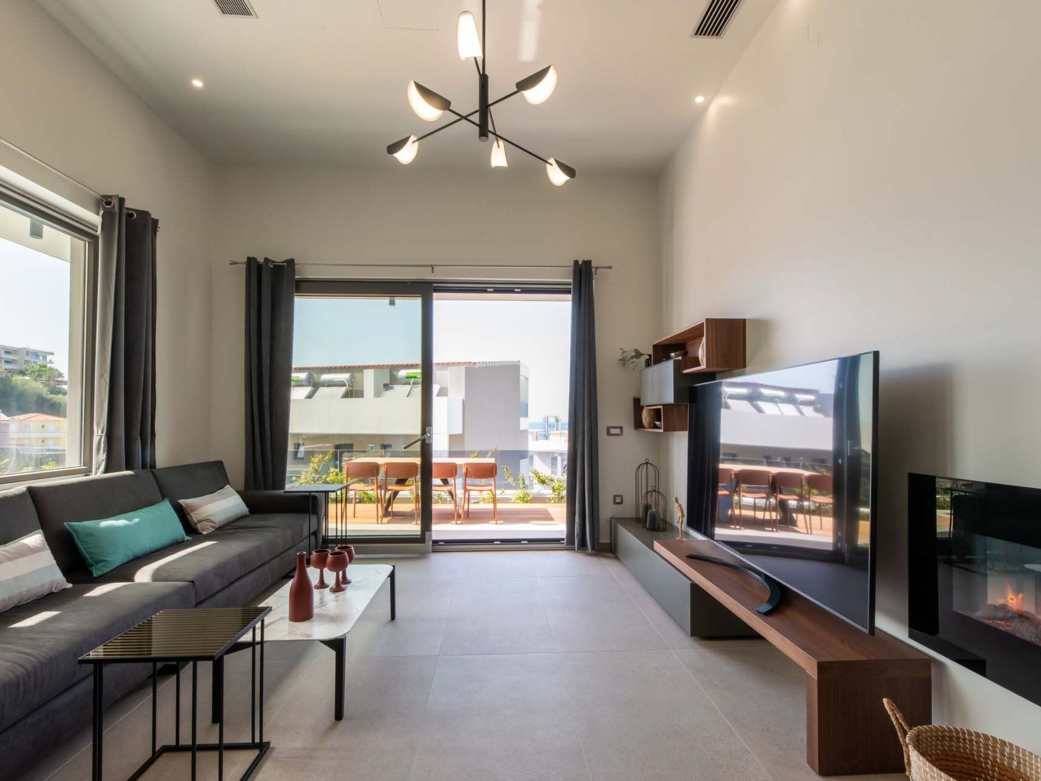 Villa Luna - 100m zum Meer und ''Free'' Beheizter Pool-Binnen