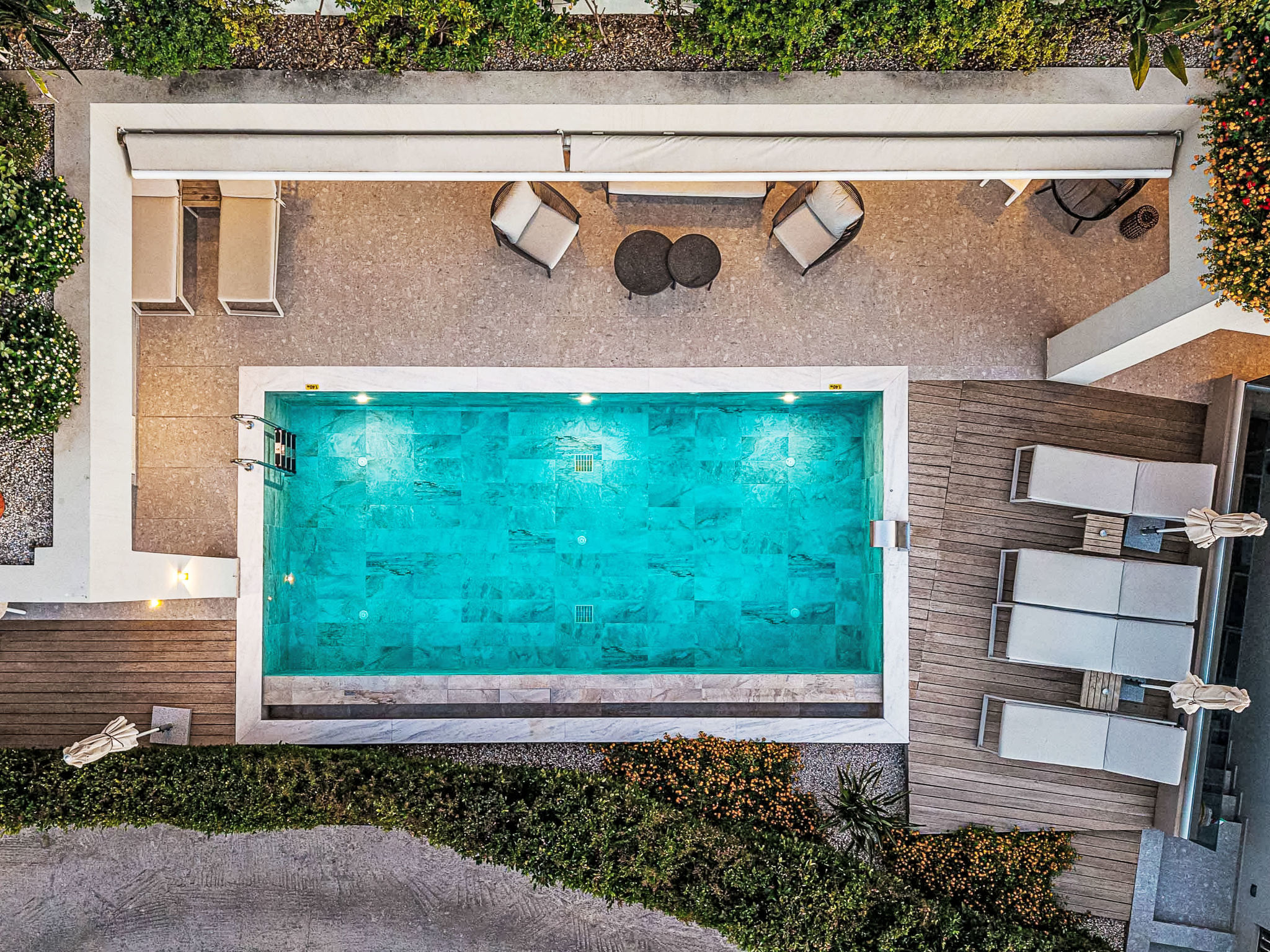 Lusol Seafront Villa I - Buiten