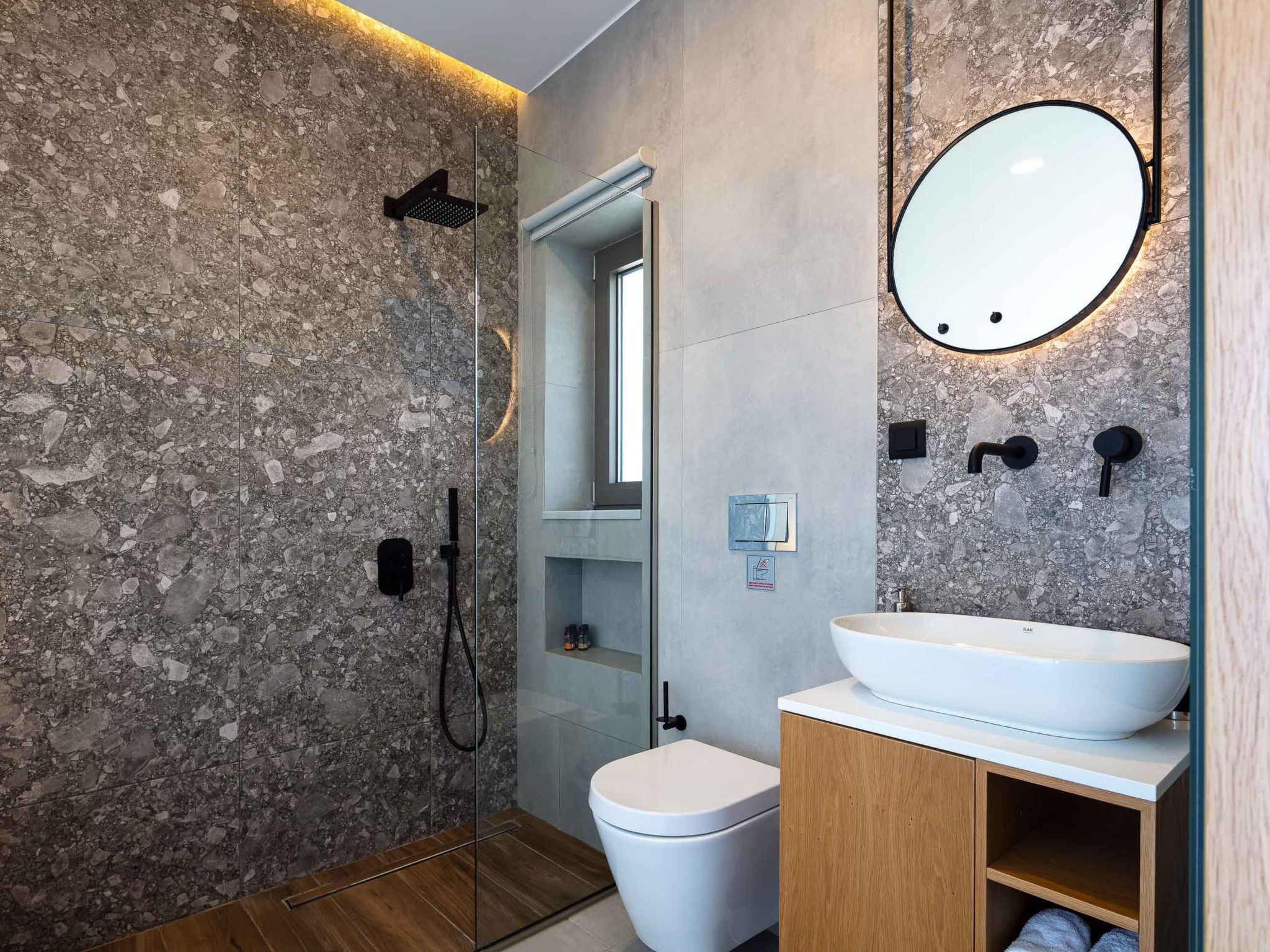 Omnia Villa 2 - ''Beheizter'' Pool, herrlicher Meerblick-Drinnen