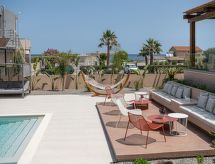 Villa Agali - ''Freier'' beheizter Pool, 70m zum Meer