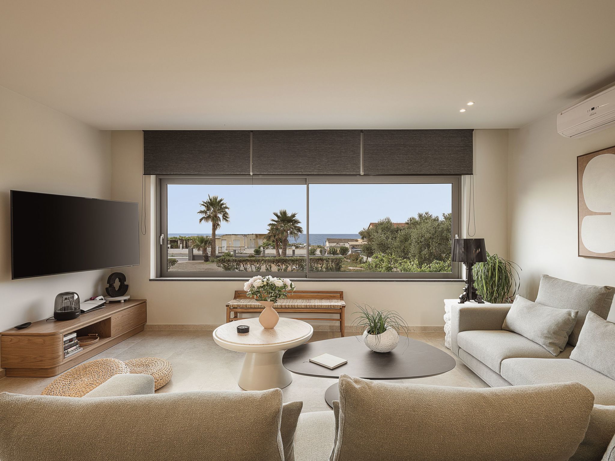 Villa Agali - ''Freier'' beheizter Pool, 70m zum Meer-Binnen