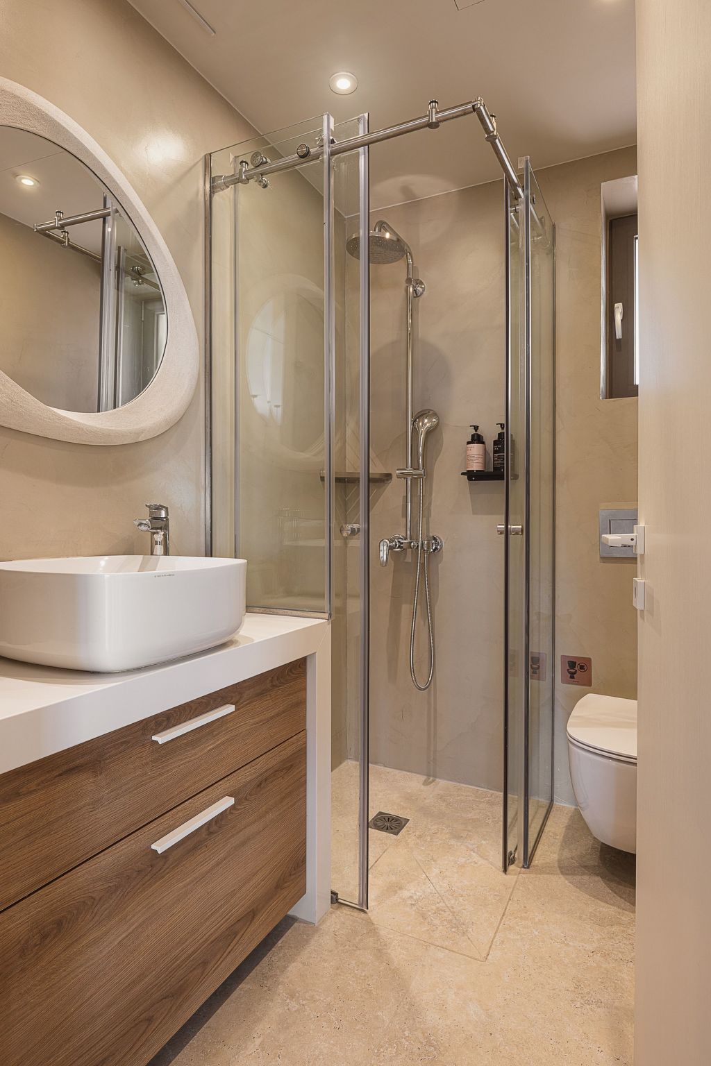 Villa Agali - ''Freier'' beheizter Pool, 70m zum Meer-Binnen