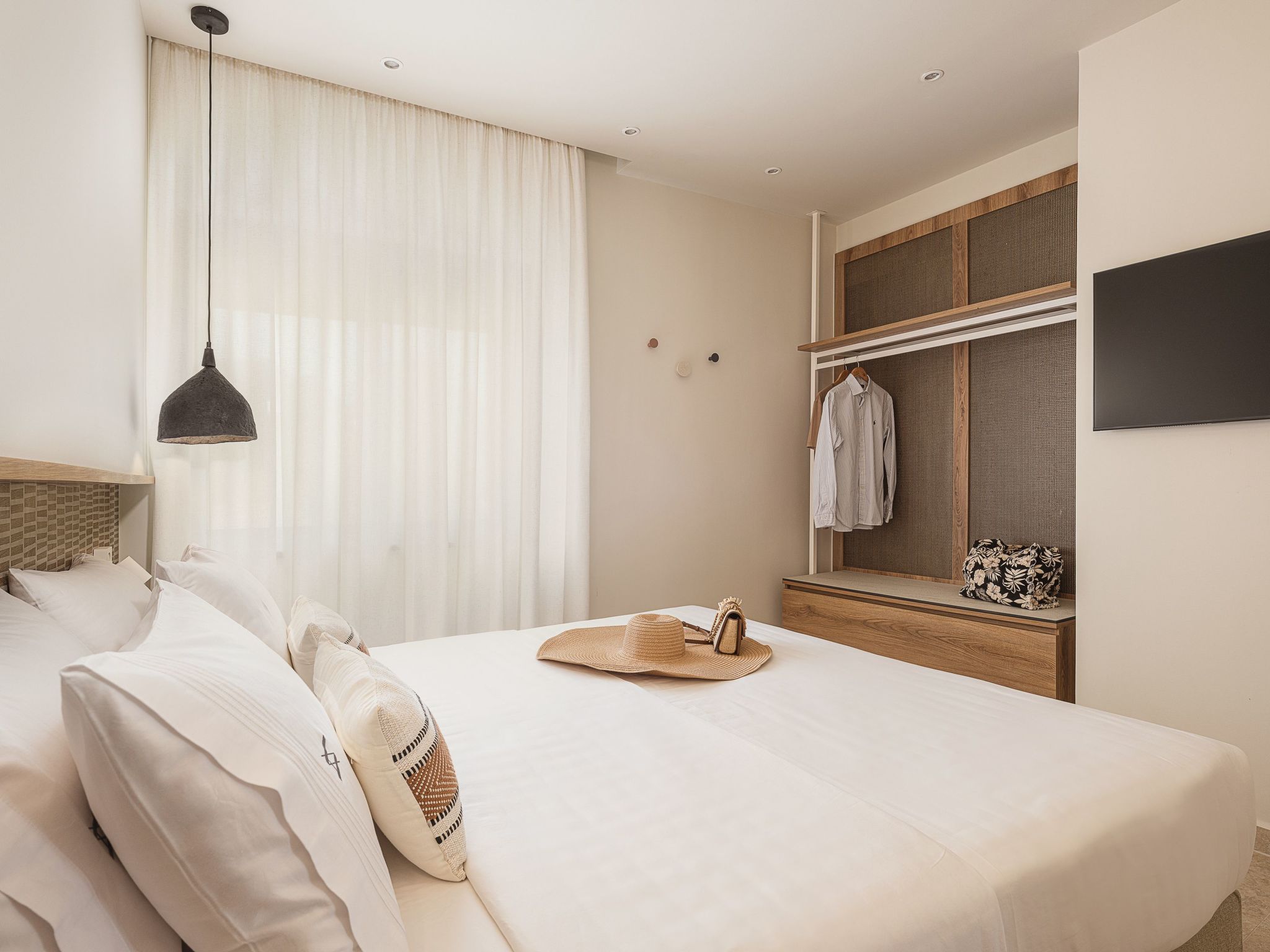 Villa Agali - ''Freier'' beheizter Pool, 70m zum Meer-Binnen