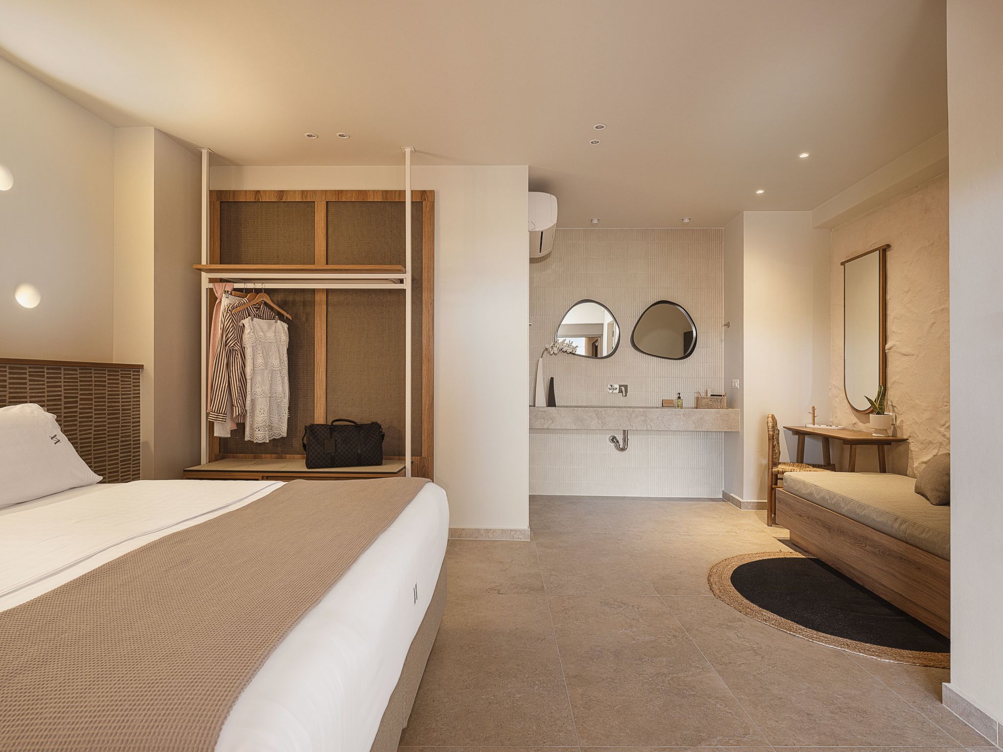 Villa Agali - ''Freier'' beheizter Pool, 70m zum Meer-Binnen