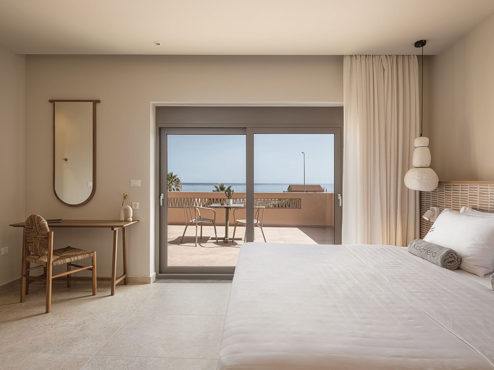 Villa Agali - ''Freier'' beheizter Pool, 70m zum Meer-Binnen