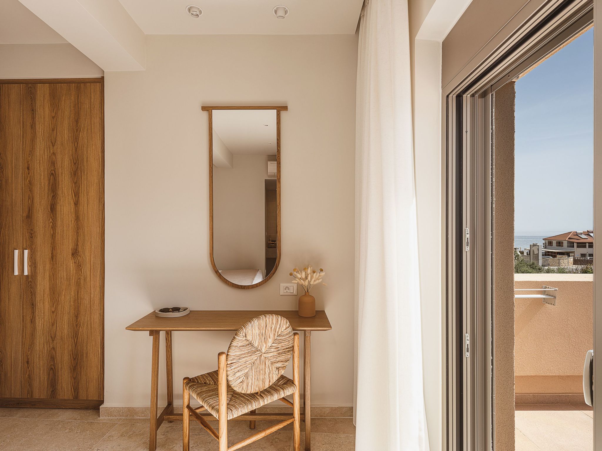 Villa Agali - ''Freier'' beheizter Pool, 70m zum Meer-Binnen