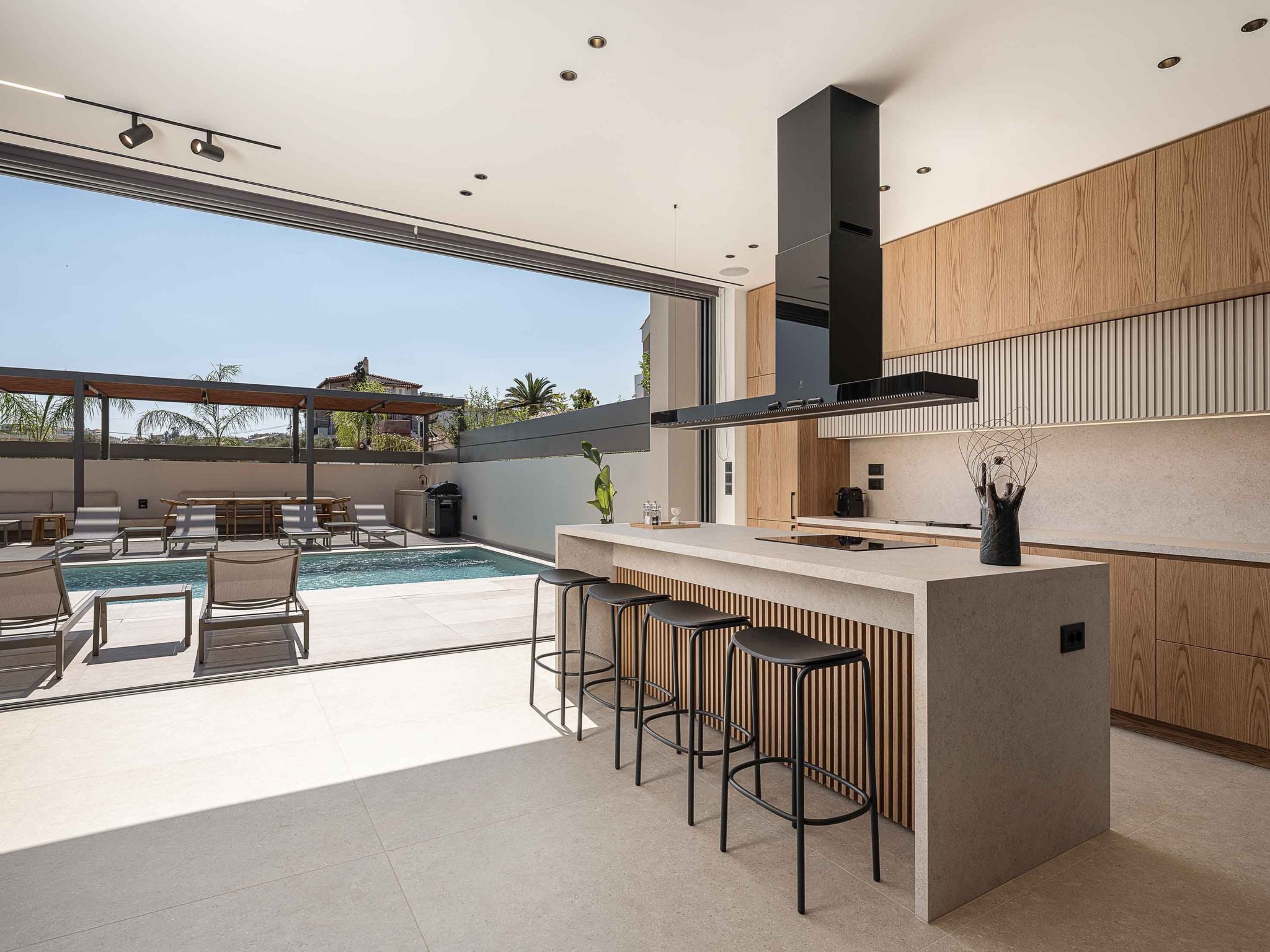 Sancy Luxury Villa-400m Strand, ''Beheizter'' Pool, Fitnessraum-Binnen