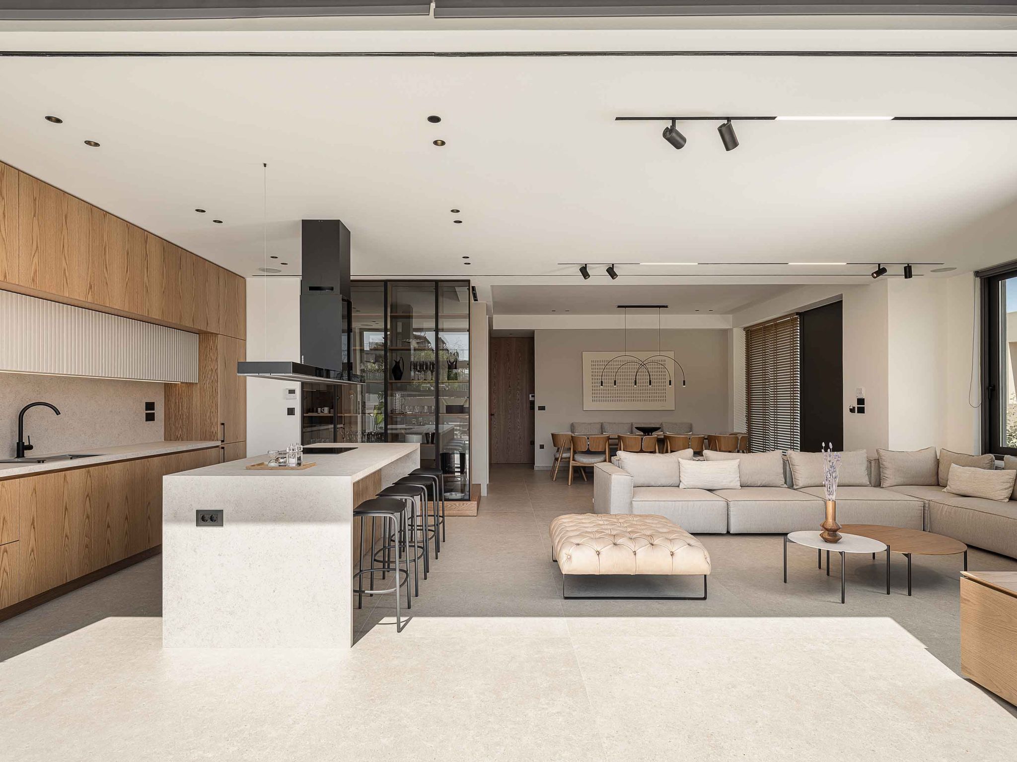 Sancy Luxury Villa-400m Strand, ''Beheizter'' Pool, Fitnessraum-Binnen