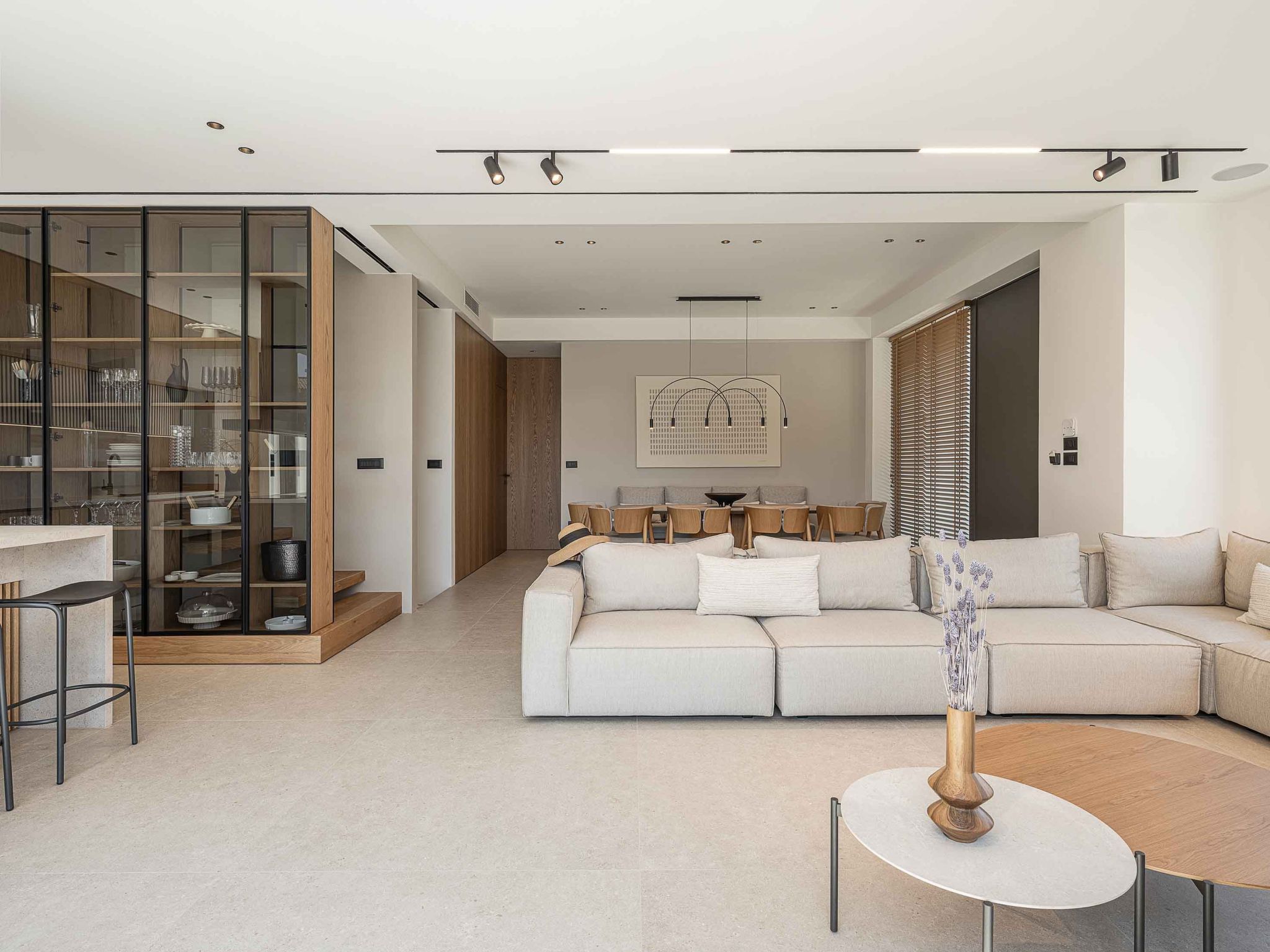 Sancy Luxury Villa-400m Strand, ''Beheizter'' Pool, Fitnessraum-Binnen