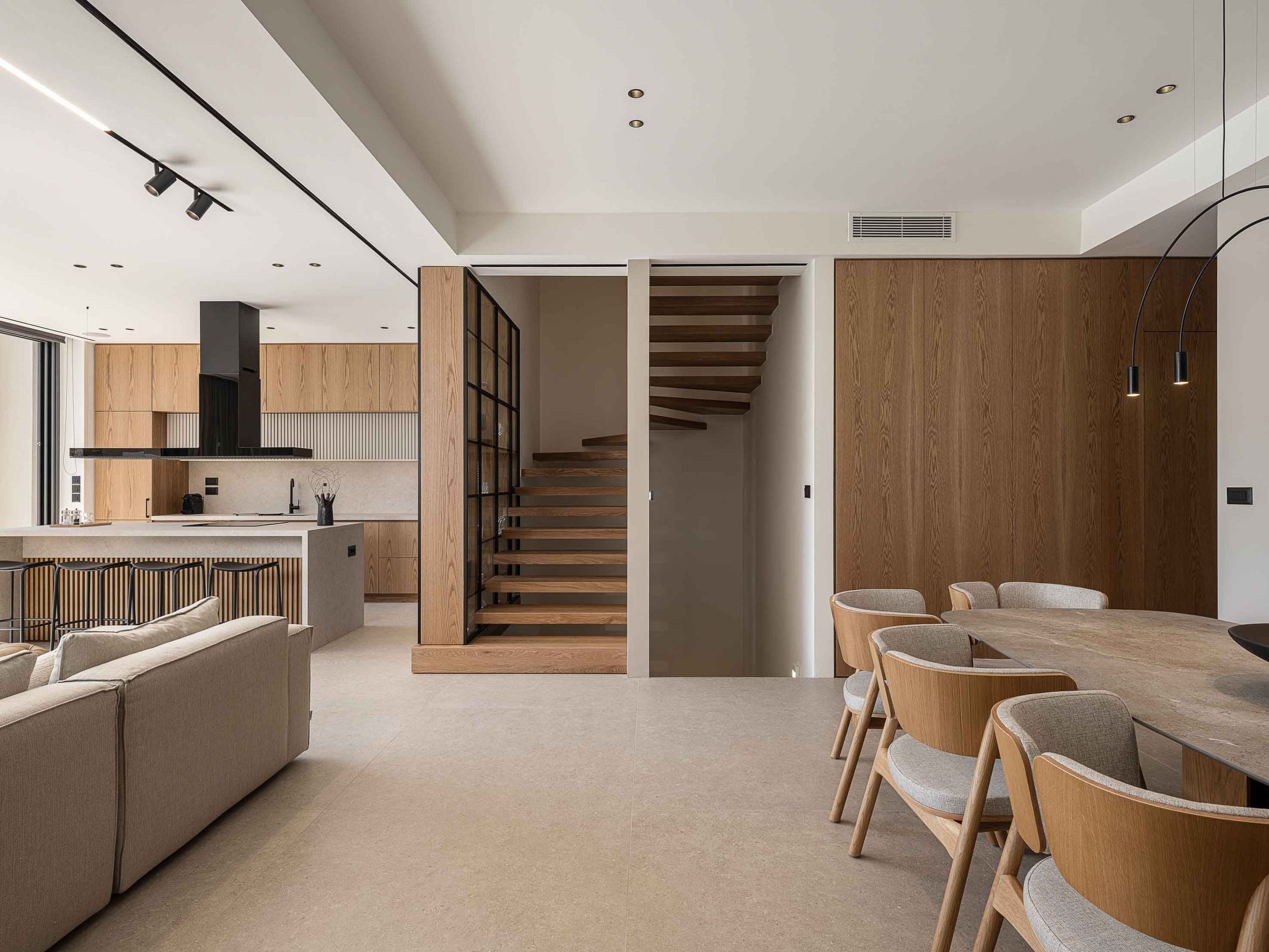 Sancy Luxury Villa-400m Strand, ''Beheizter'' Pool, Fitnessraum-Binnen