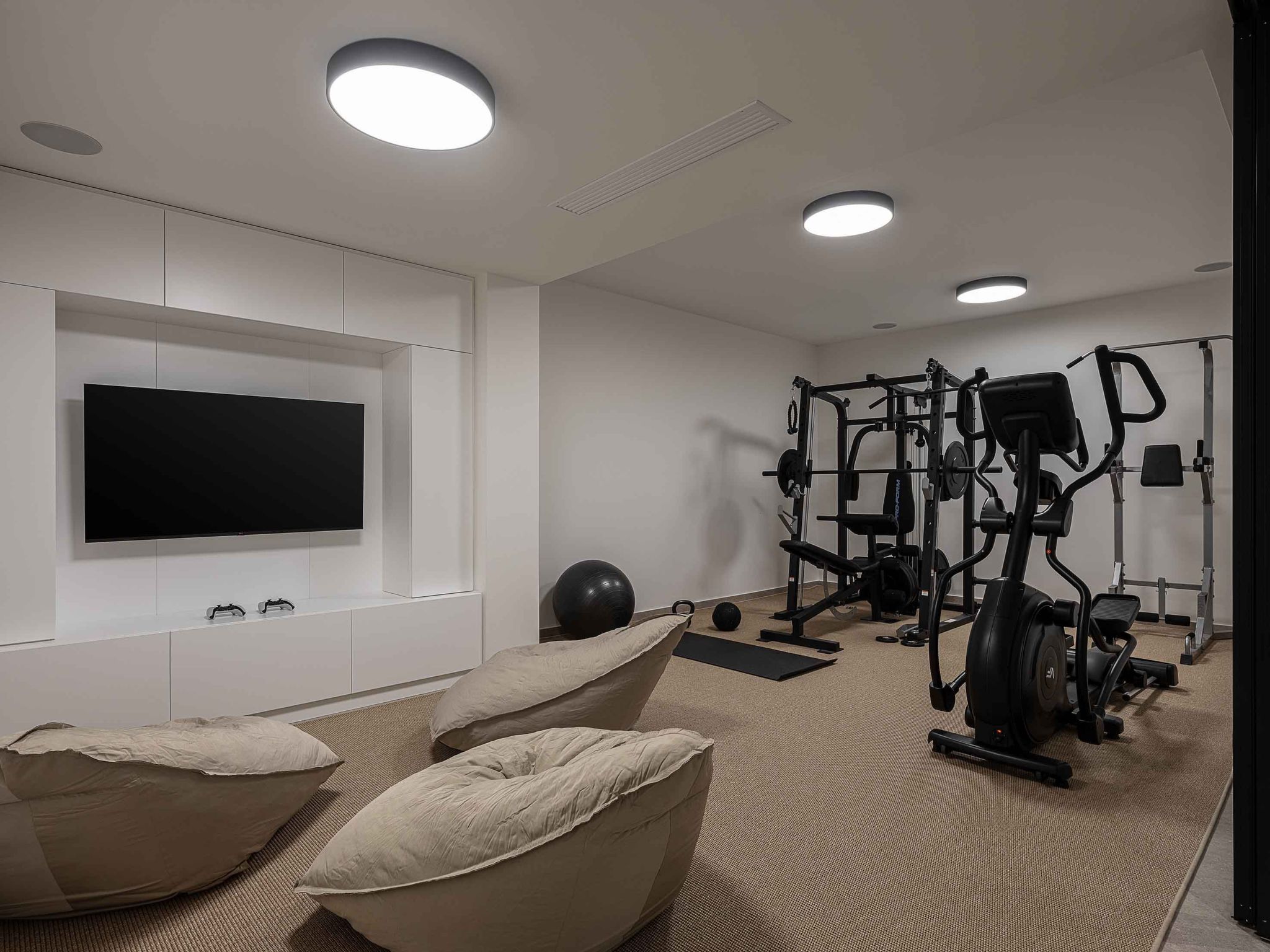 Sancy Luxury Villa-400m Strand, ''Beheizter'' Pool, Fitnessraum-Binnen