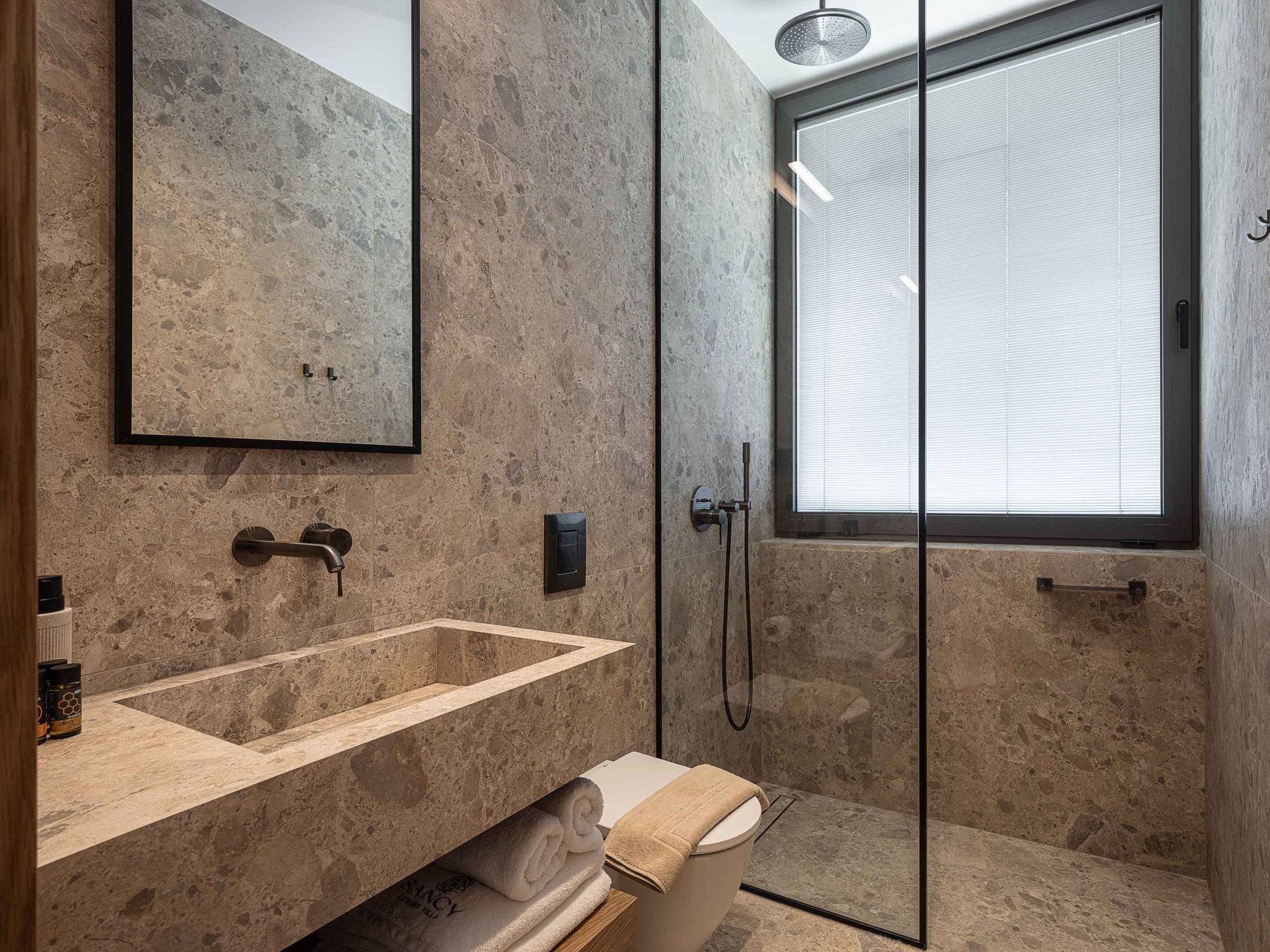 Sancy Luxury Villa-400m Strand, ''Beheizter'' Pool, Fitnessraum-Binnen