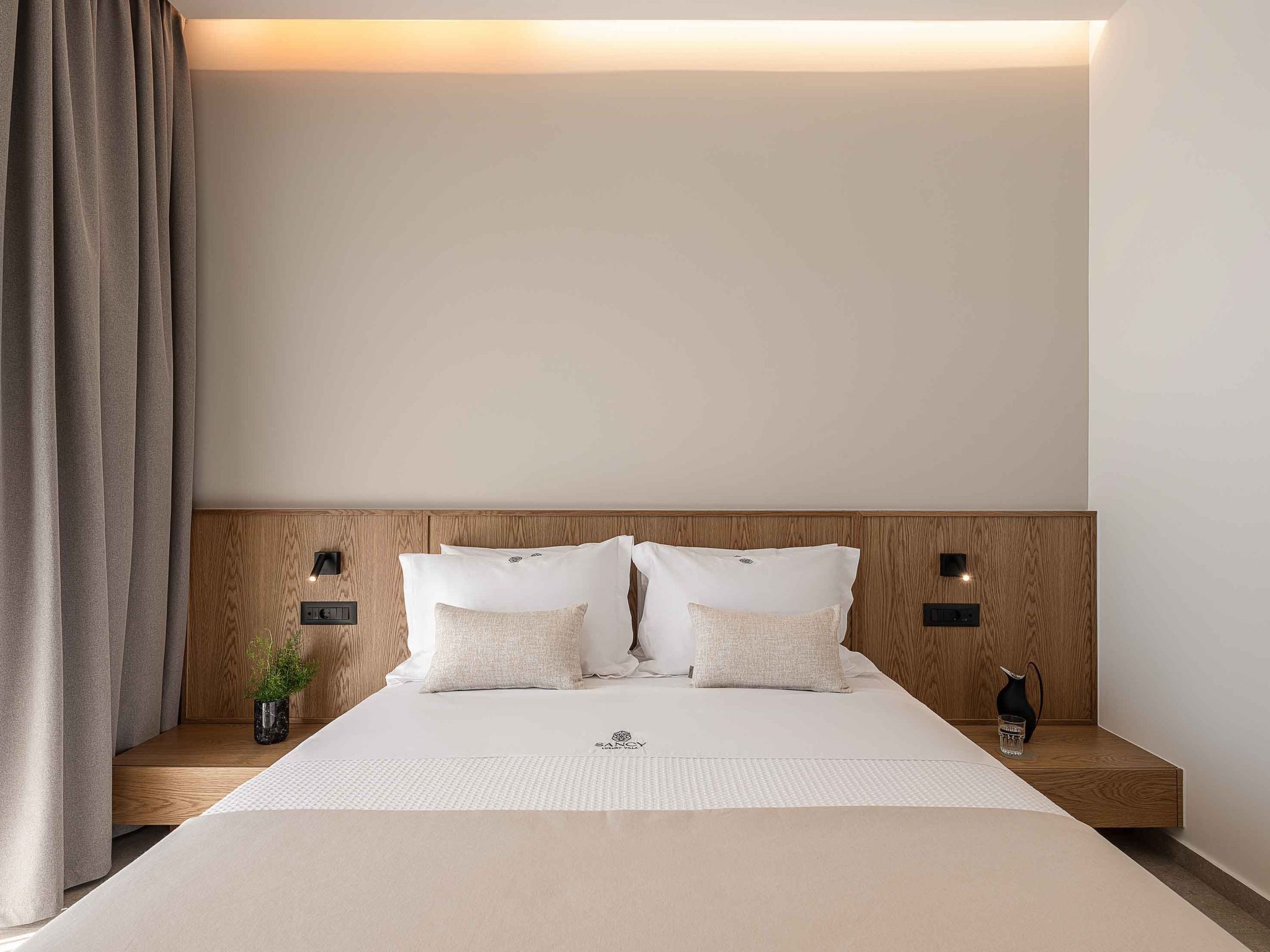 Sancy Luxury Villa-400m Strand, ''Beheizter'' Pool, Fitnessraum-Binnen