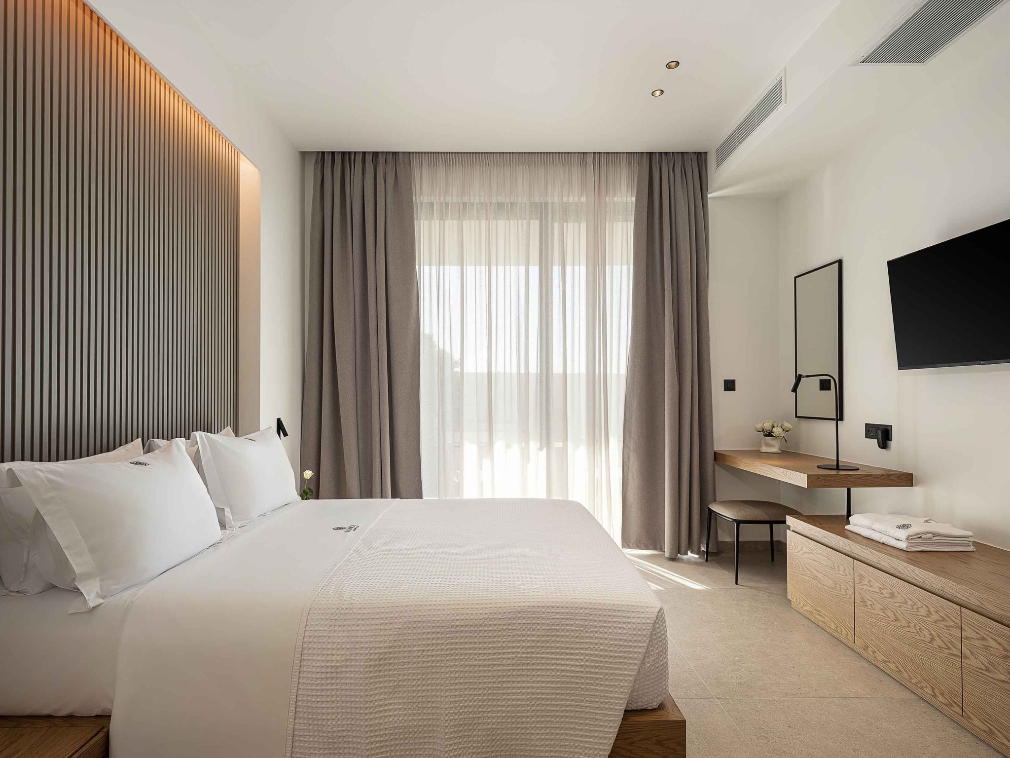 Sancy Luxury Villa-400m Strand, ''Beheizter'' Pool, Fitnessraum-Binnen