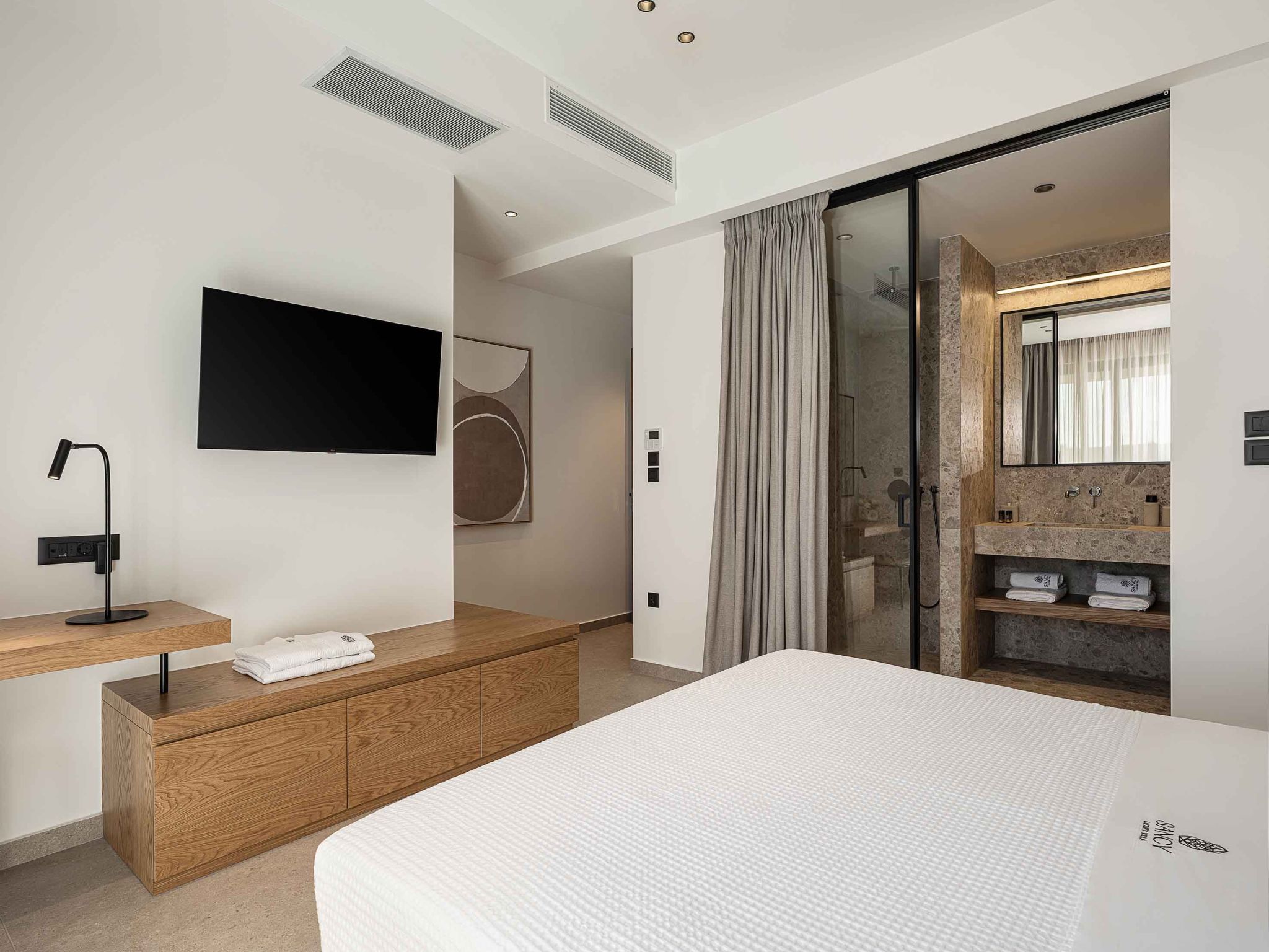 Sancy Luxury Villa-400m Strand, ''Beheizter'' Pool, Fitnessraum-Binnen