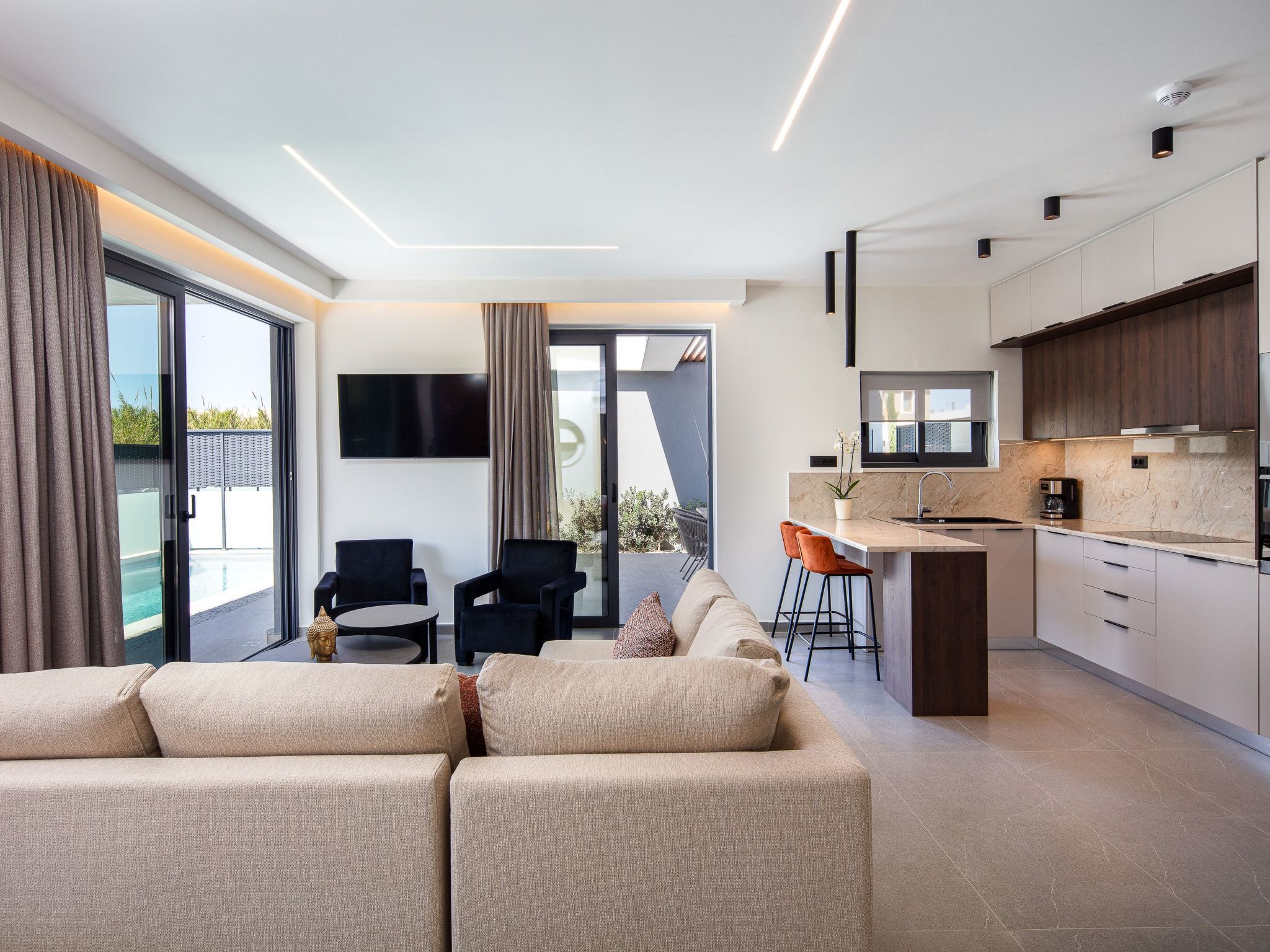 VillaSaints II - Elegante Pool-Villa in Strandnähe-Inside