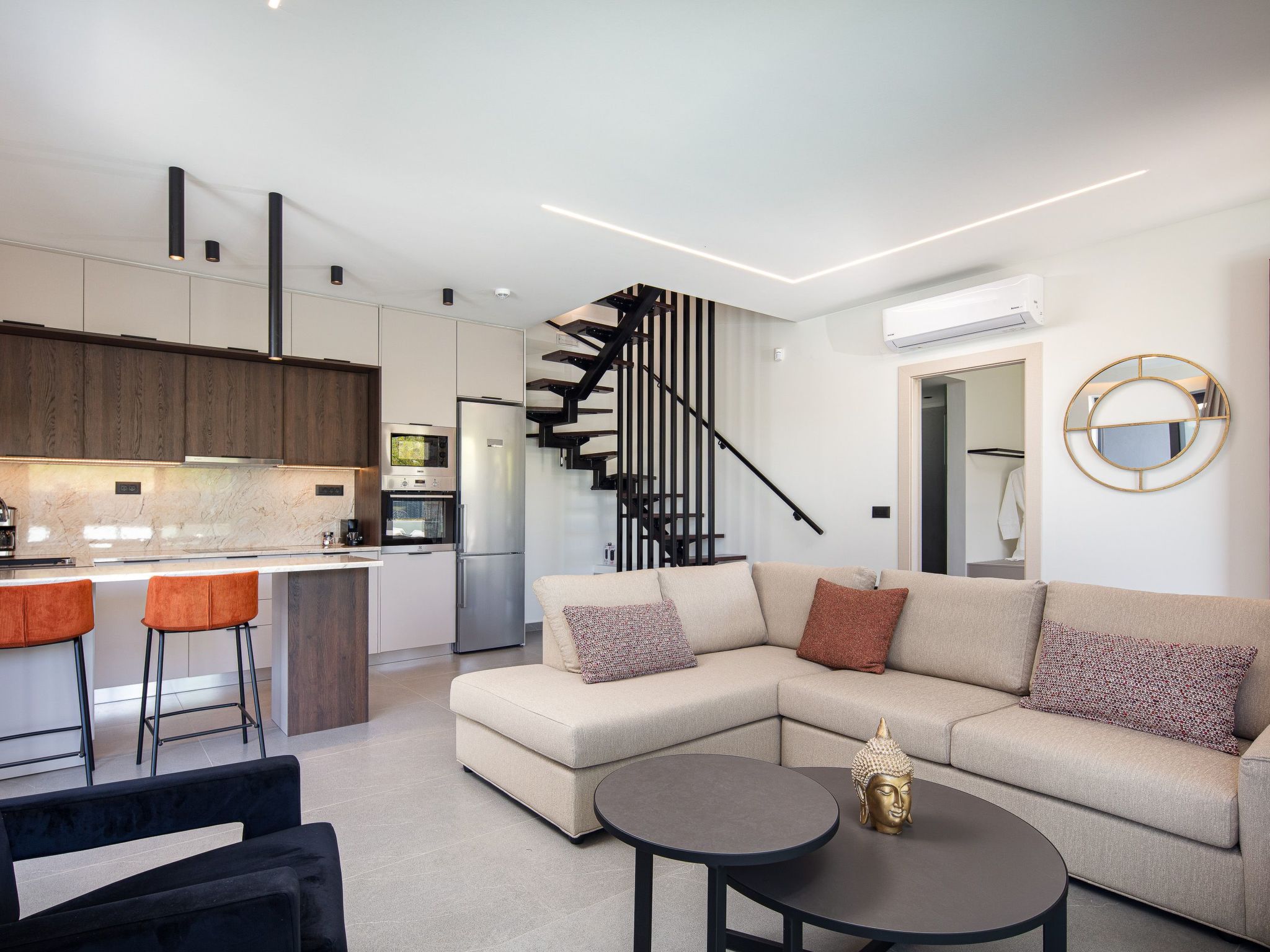 VillaSaints II - Elegante Pool-Villa in Strandnähe-Inside