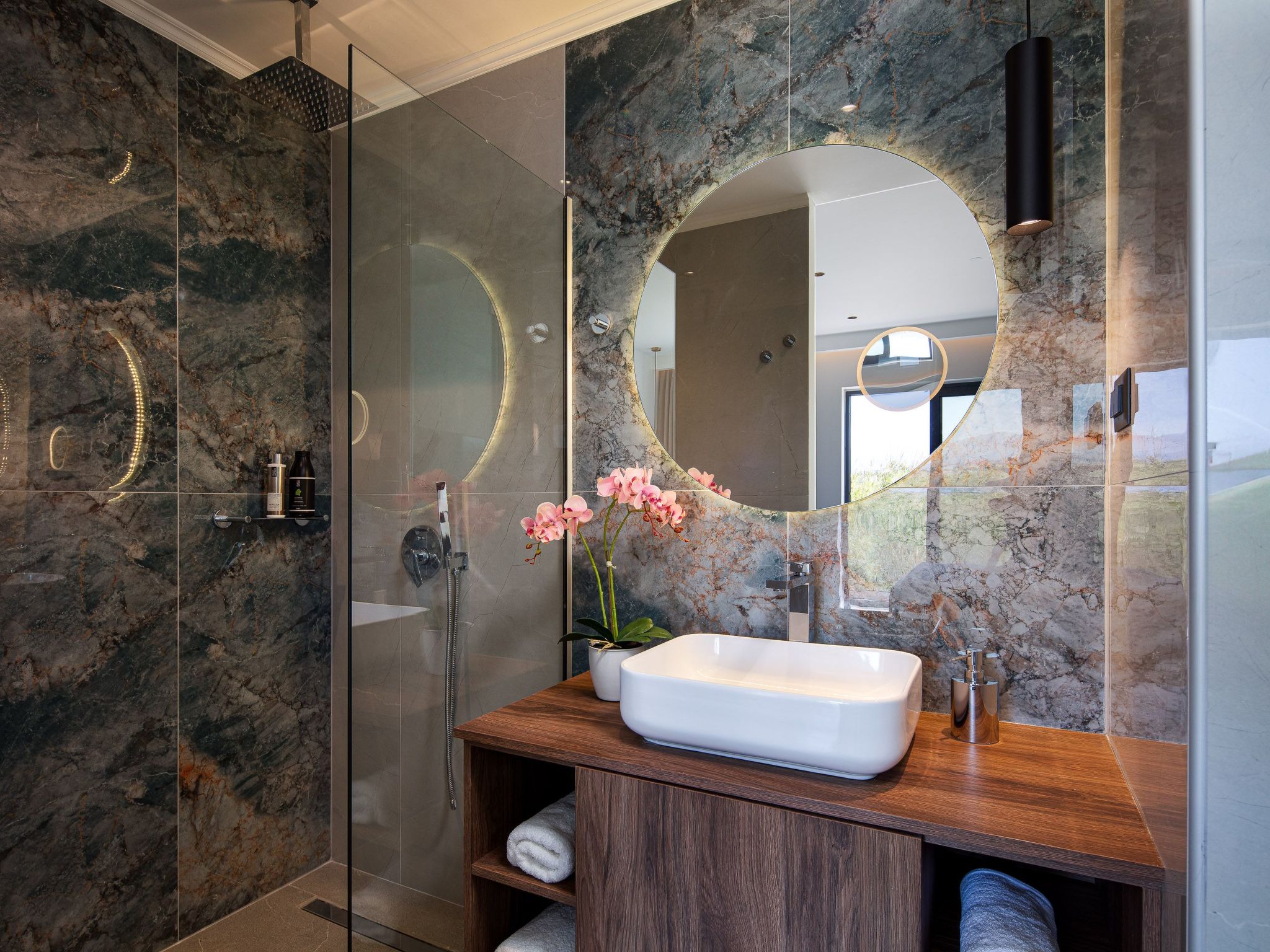 VillaSaints II - Elegante Pool-Villa in Strandnähe-Inside