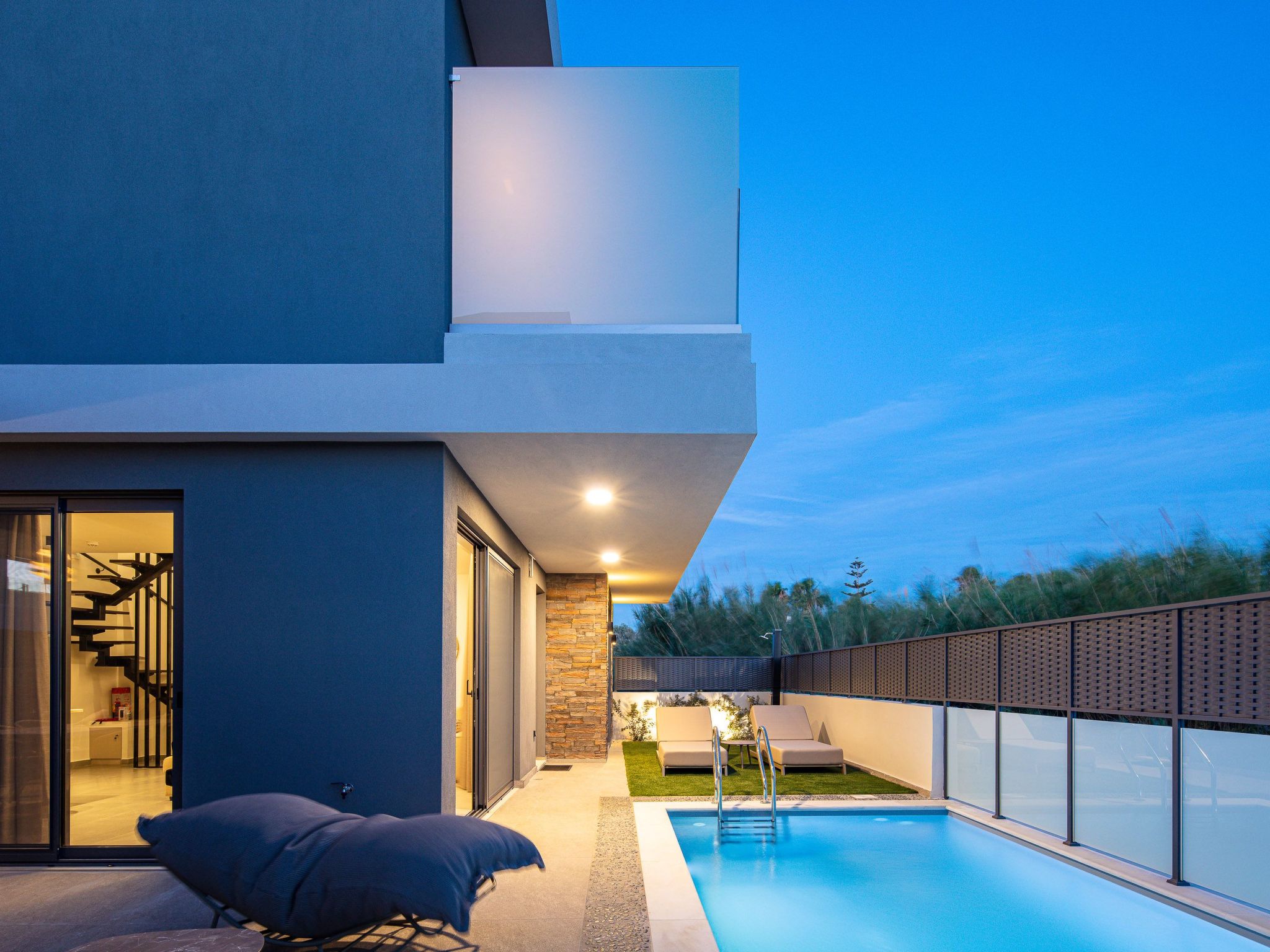 VillaSaints II - Elegante Pool-Villa in Strandnähe-Binnen