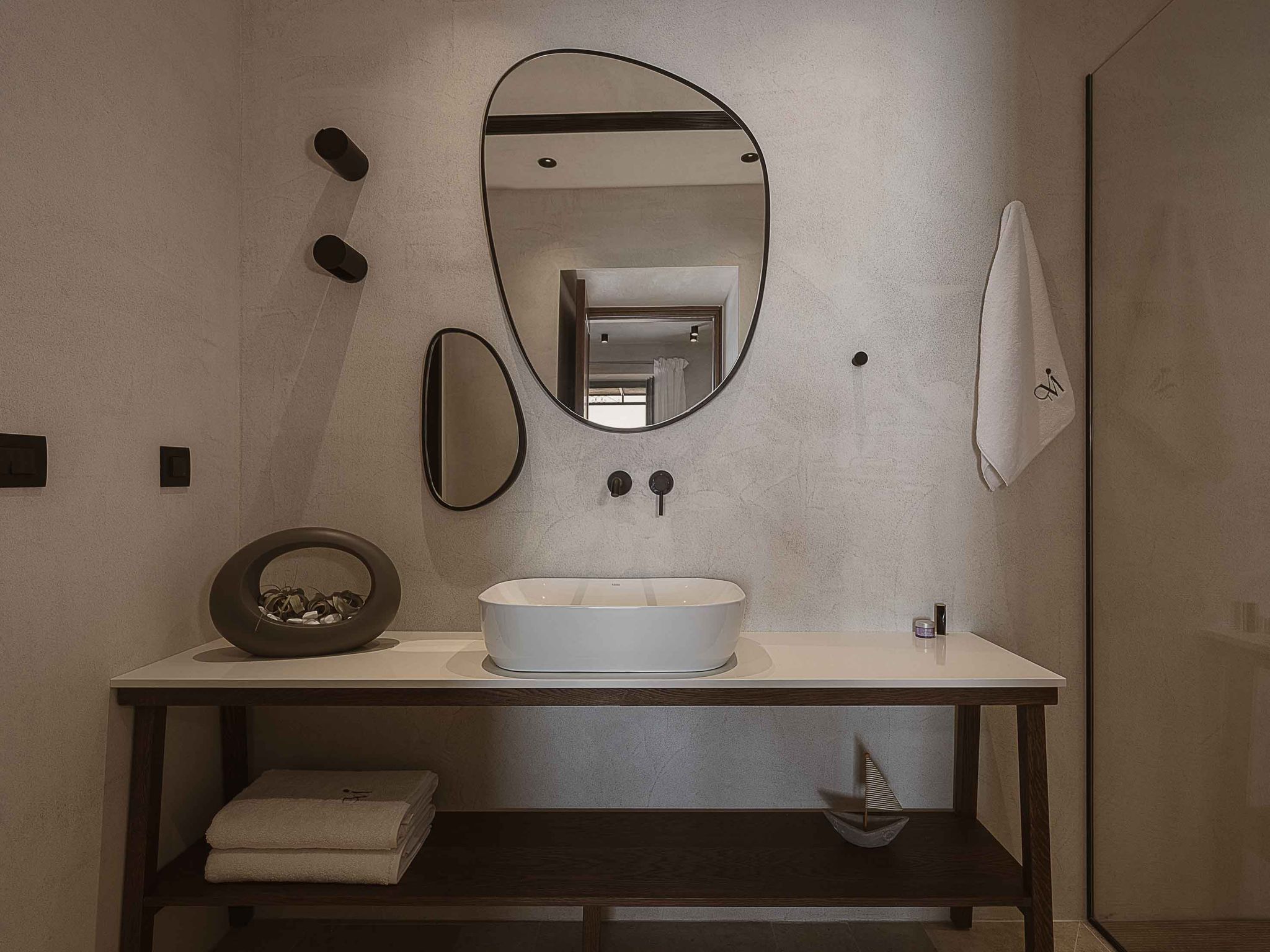 City Moments Villa I ''Free'' Beheizter Innenpool-Binnen