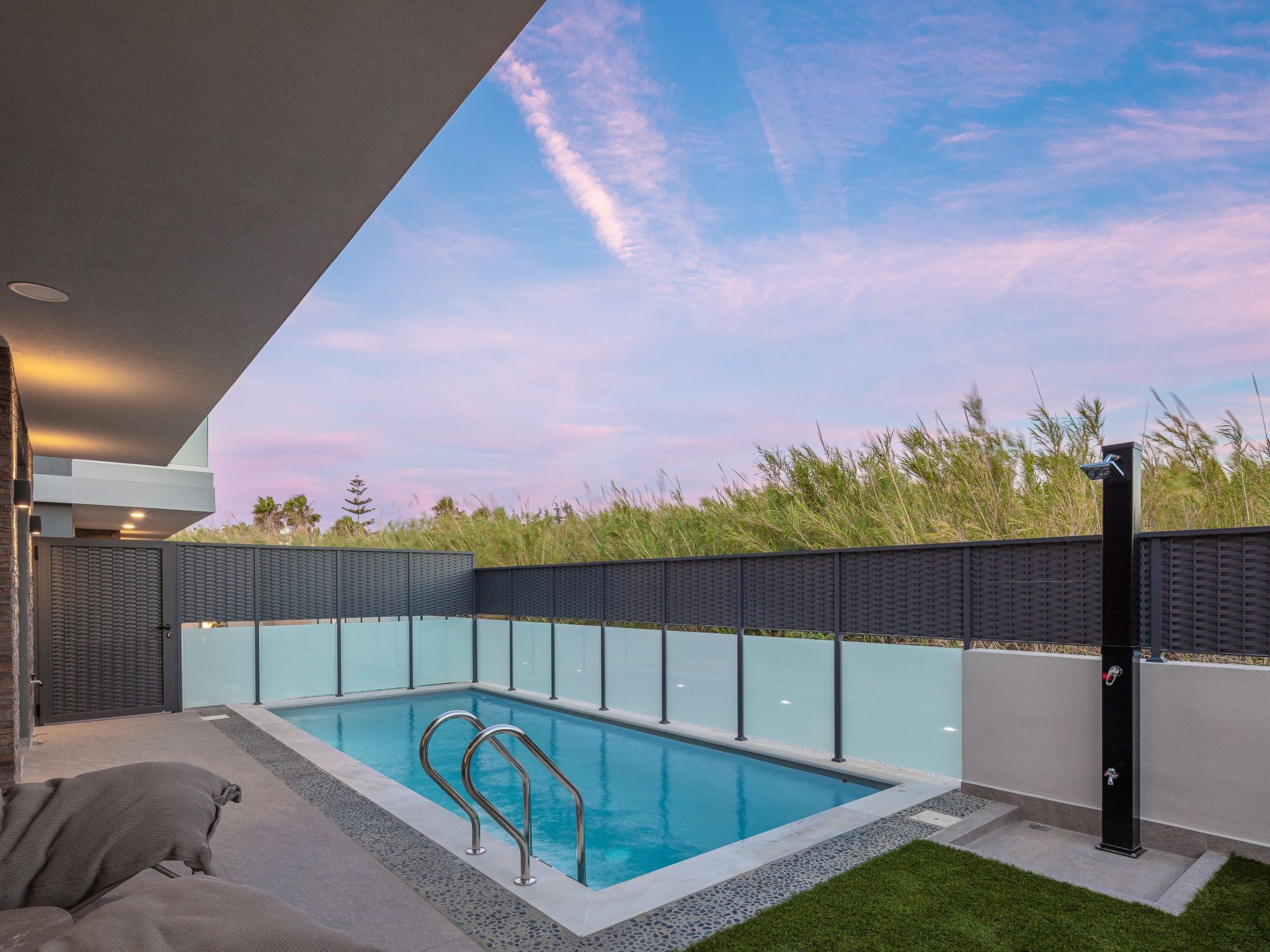 VillaSaints I - Pool und BBQ, Spaziergang zum Strand-Inside