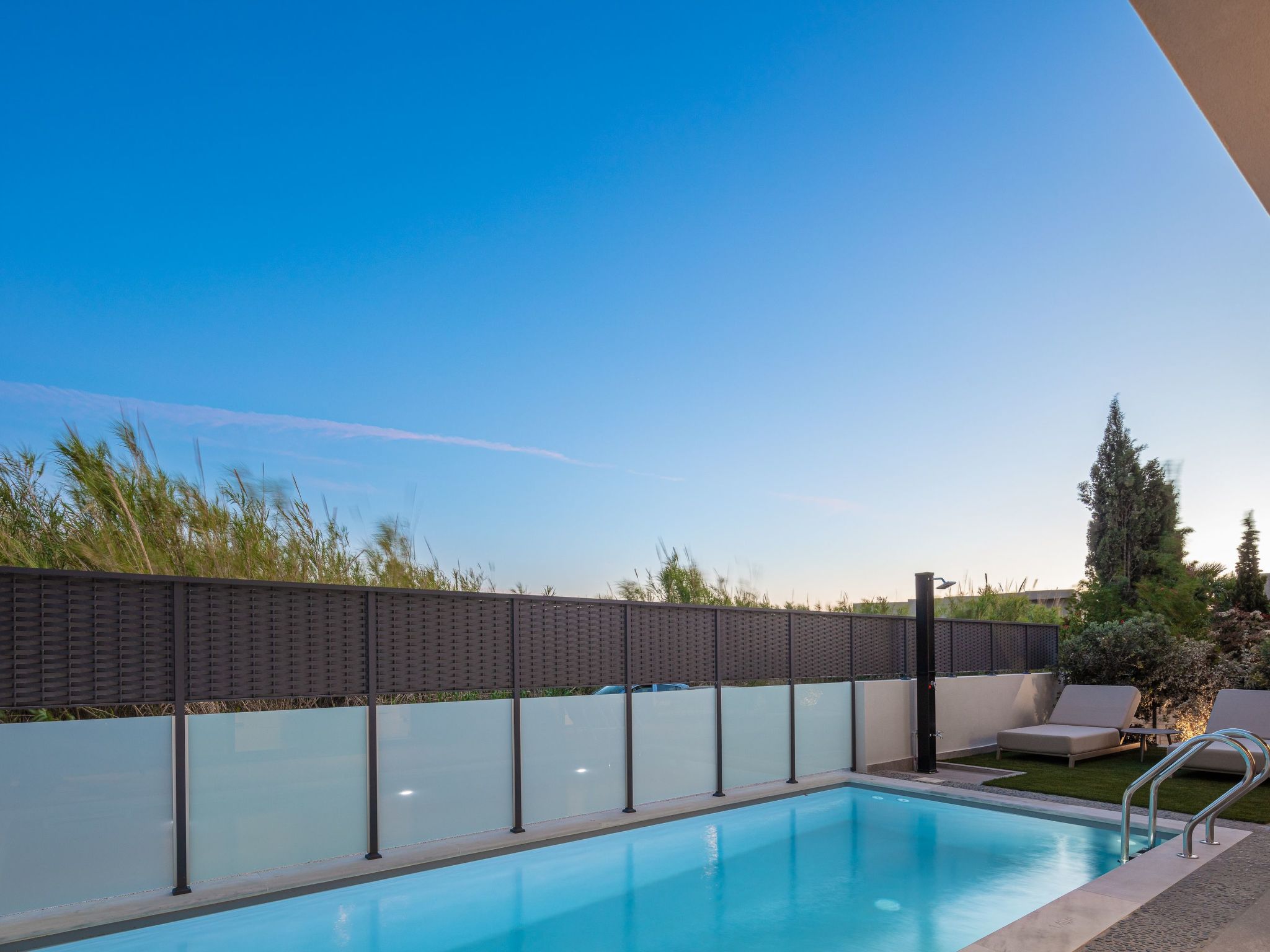 VillaSaints I - Pool und BBQ, Spaziergang zum Strand-Inside