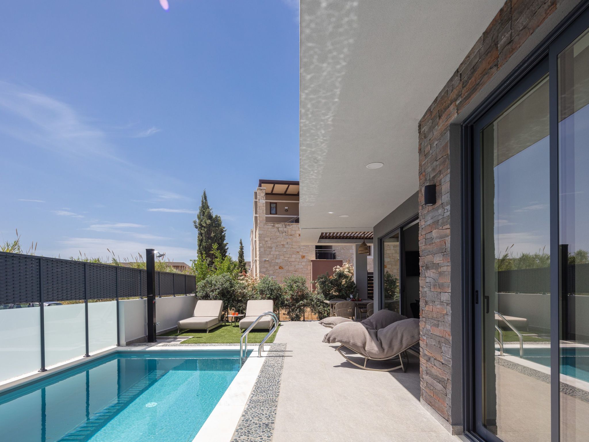 VillaSaints I - Pool und BBQ, Spaziergang zum Strand-Inside