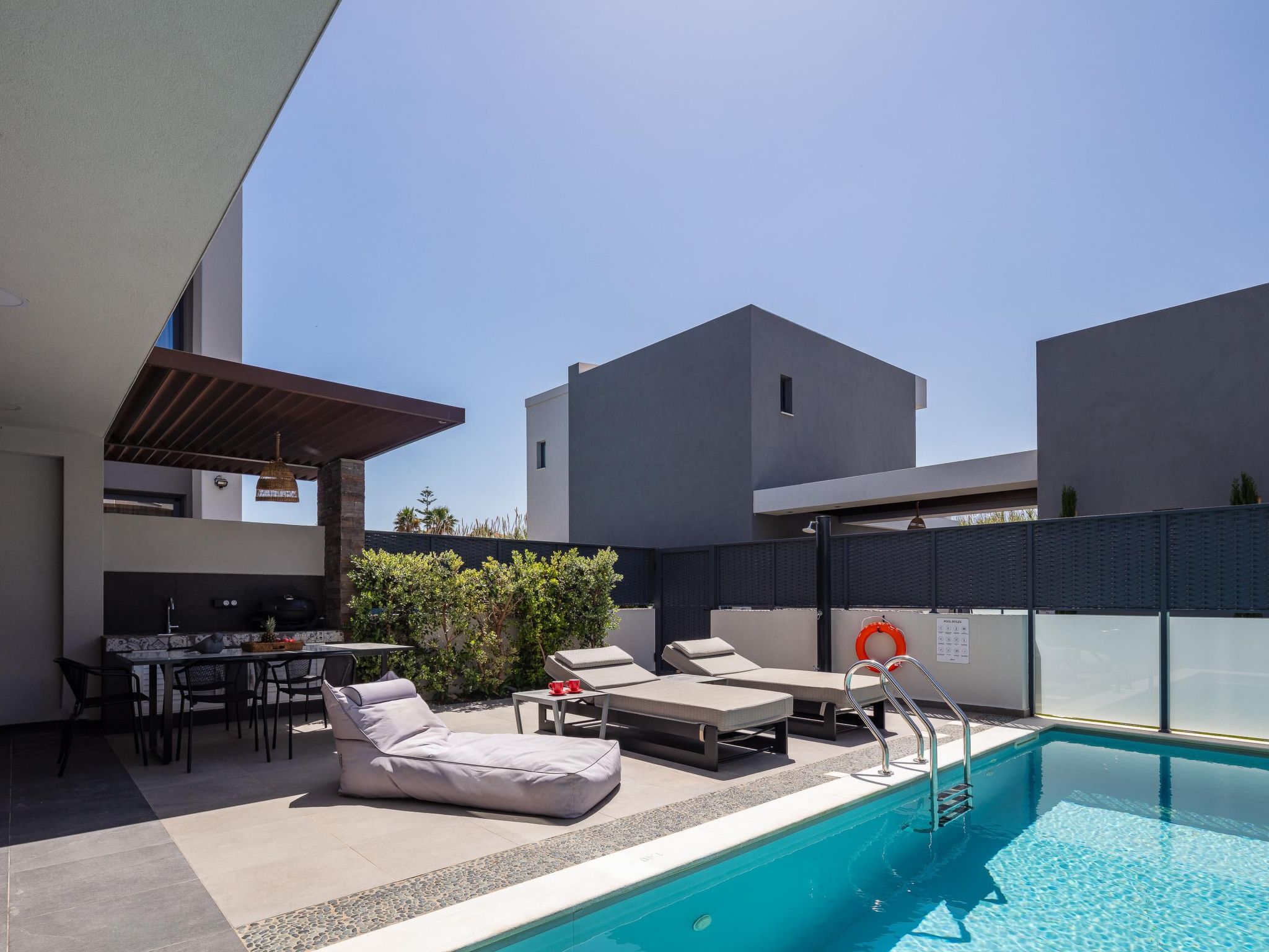 VillAgioi Villa II 2-BR Pool Villa, zu Fuß zum Strand-Inside