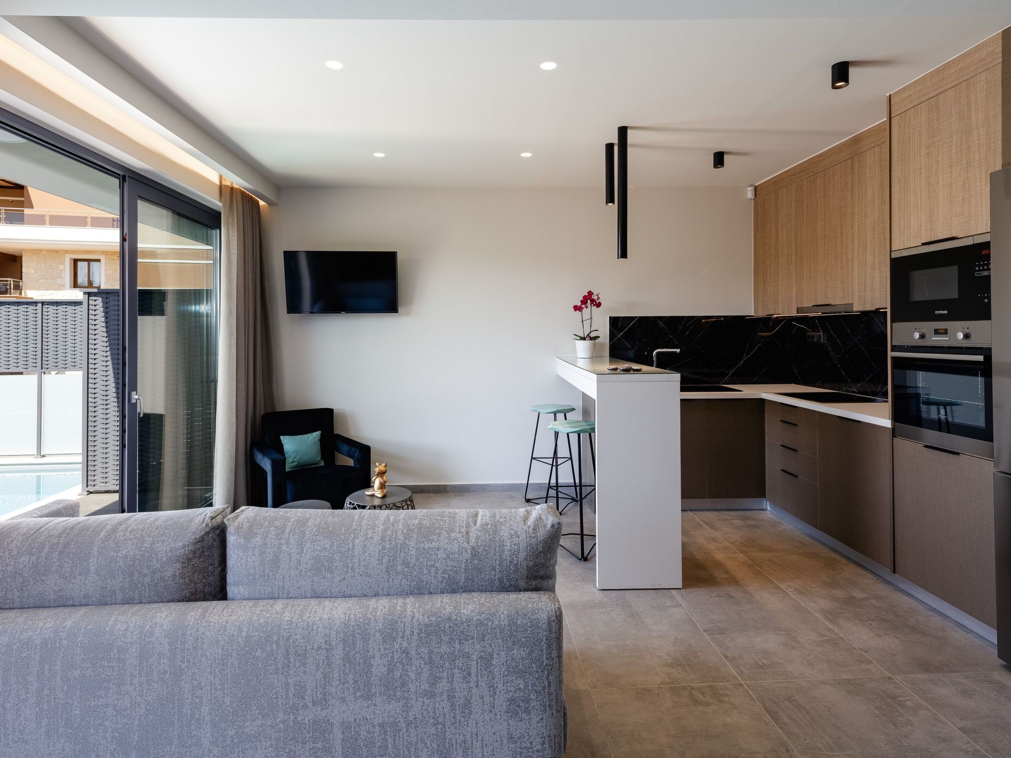 VillAgioi Villa II 2-BR Pool Villa, zu Fuß zum Strand-Inside