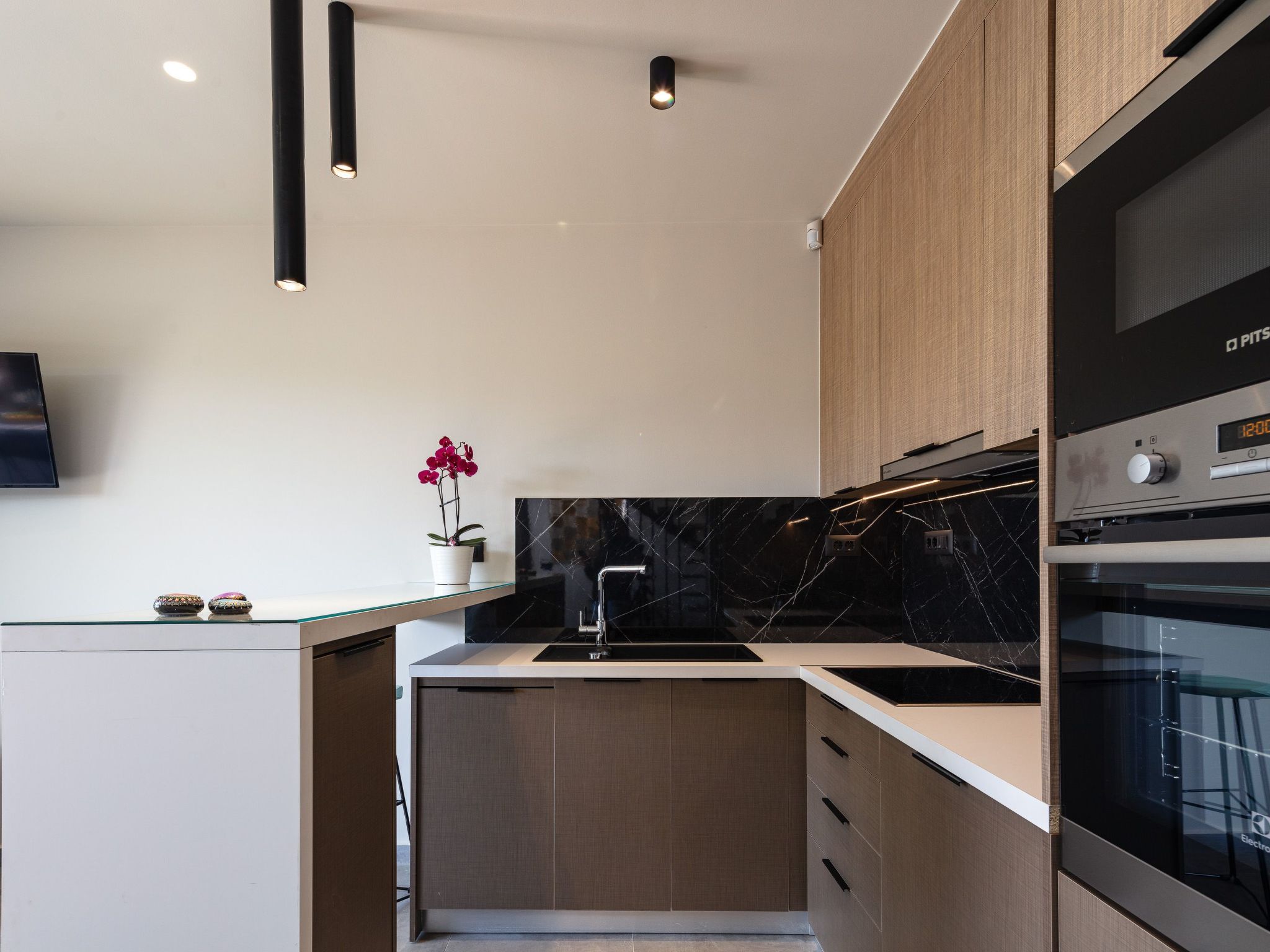 VillAgioi Villa II 2-BR Pool Villa, zu Fuß zum Strand-Inside