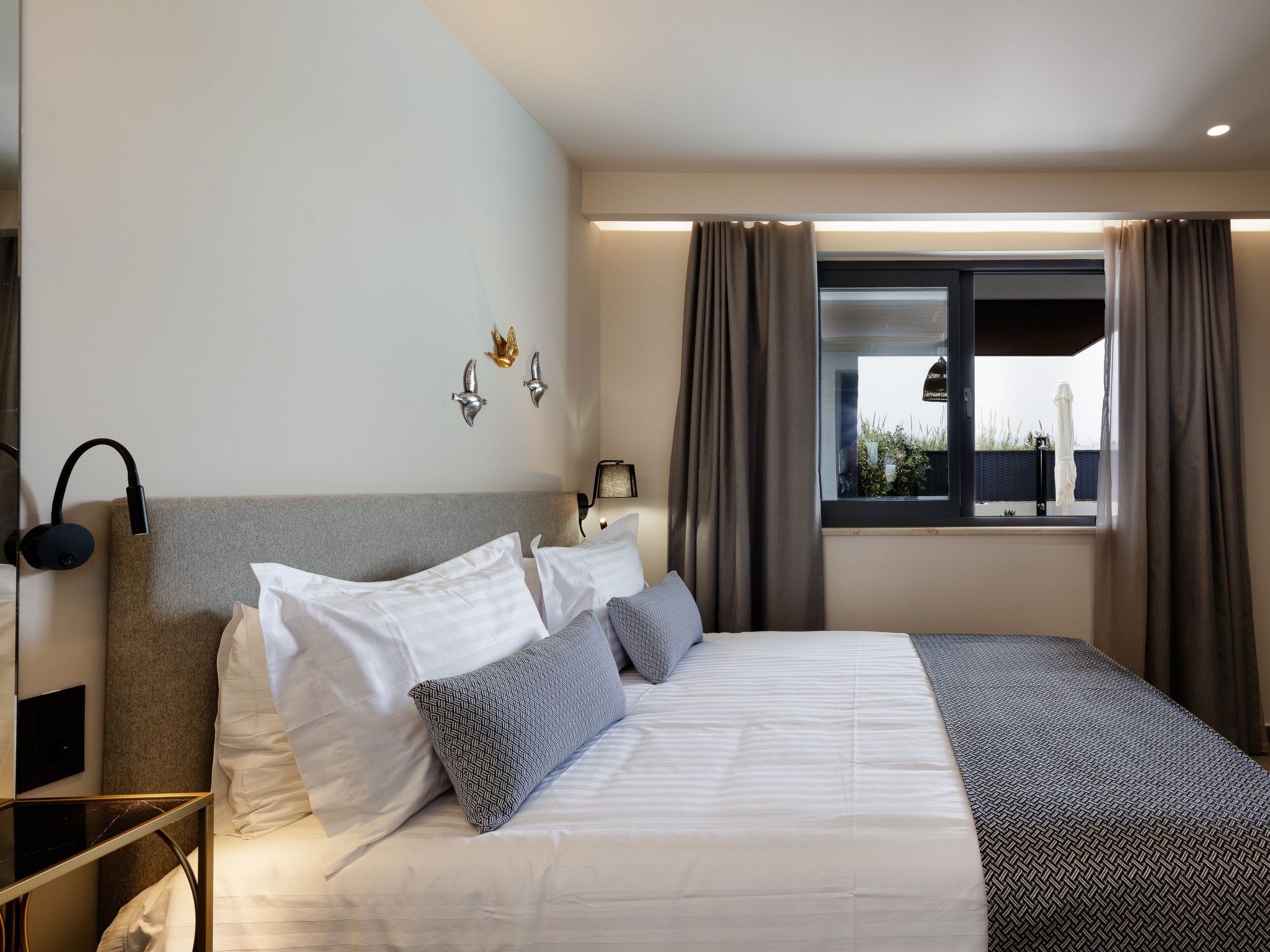 VillAgioi Villa II 2-BR Pool Villa, zu Fuß zum Strand-Inside