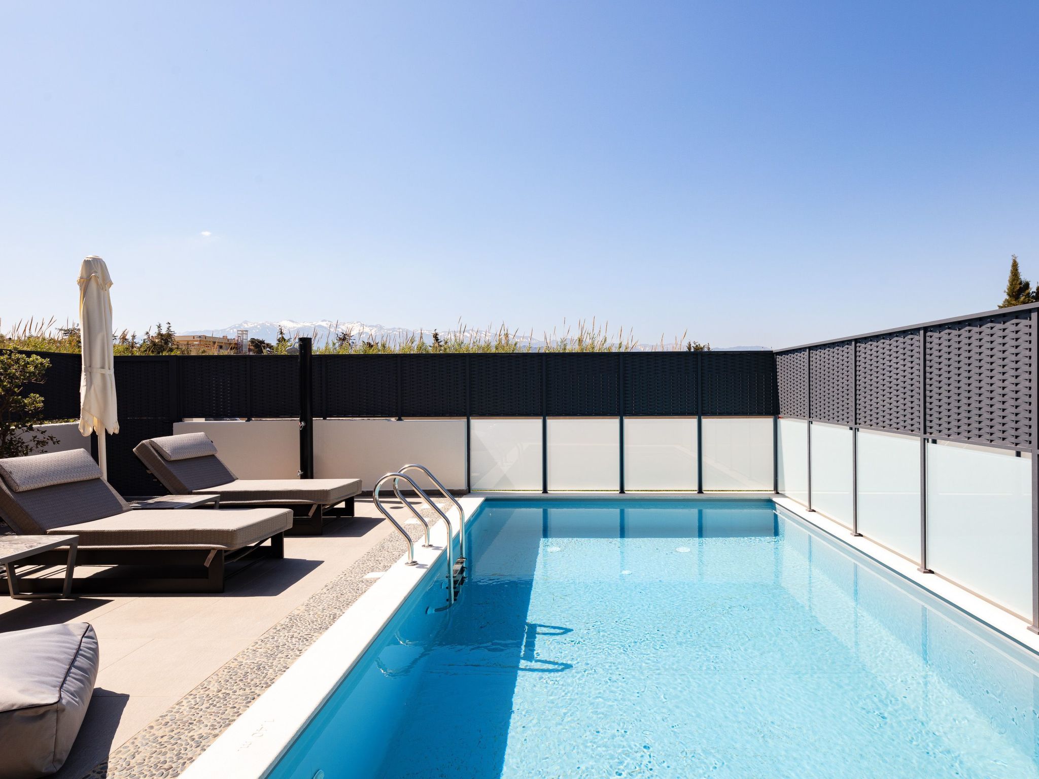 VillAgioi Villa II 2-BR Pool Villa, zu Fuß zum Strand-Inside