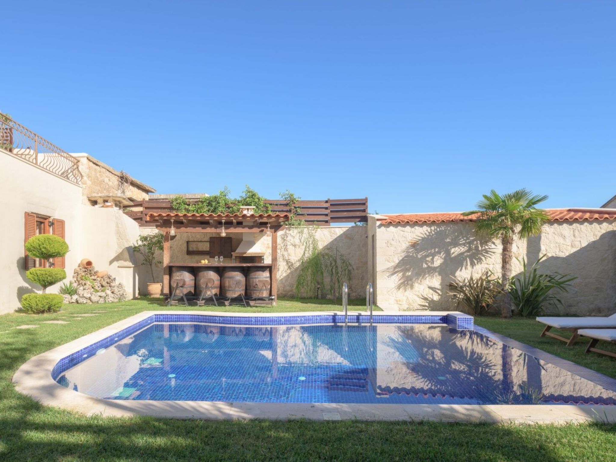 Nicole Villa - "Kostenloser" beheizter Pool, Village Escape-Binnen