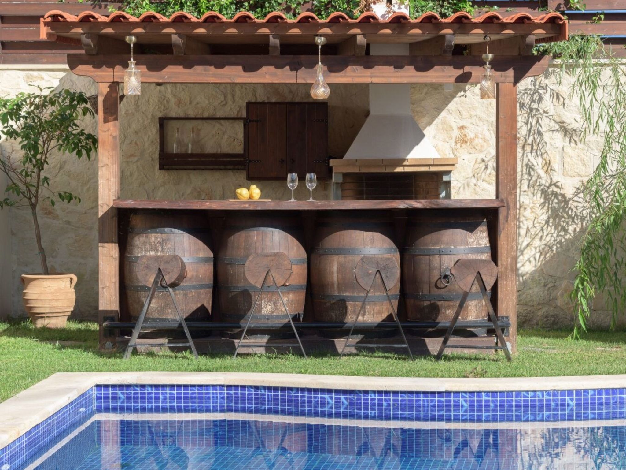 Nicole Villa - "Kostenloser" beheizter Pool, Village Escape-Binnen