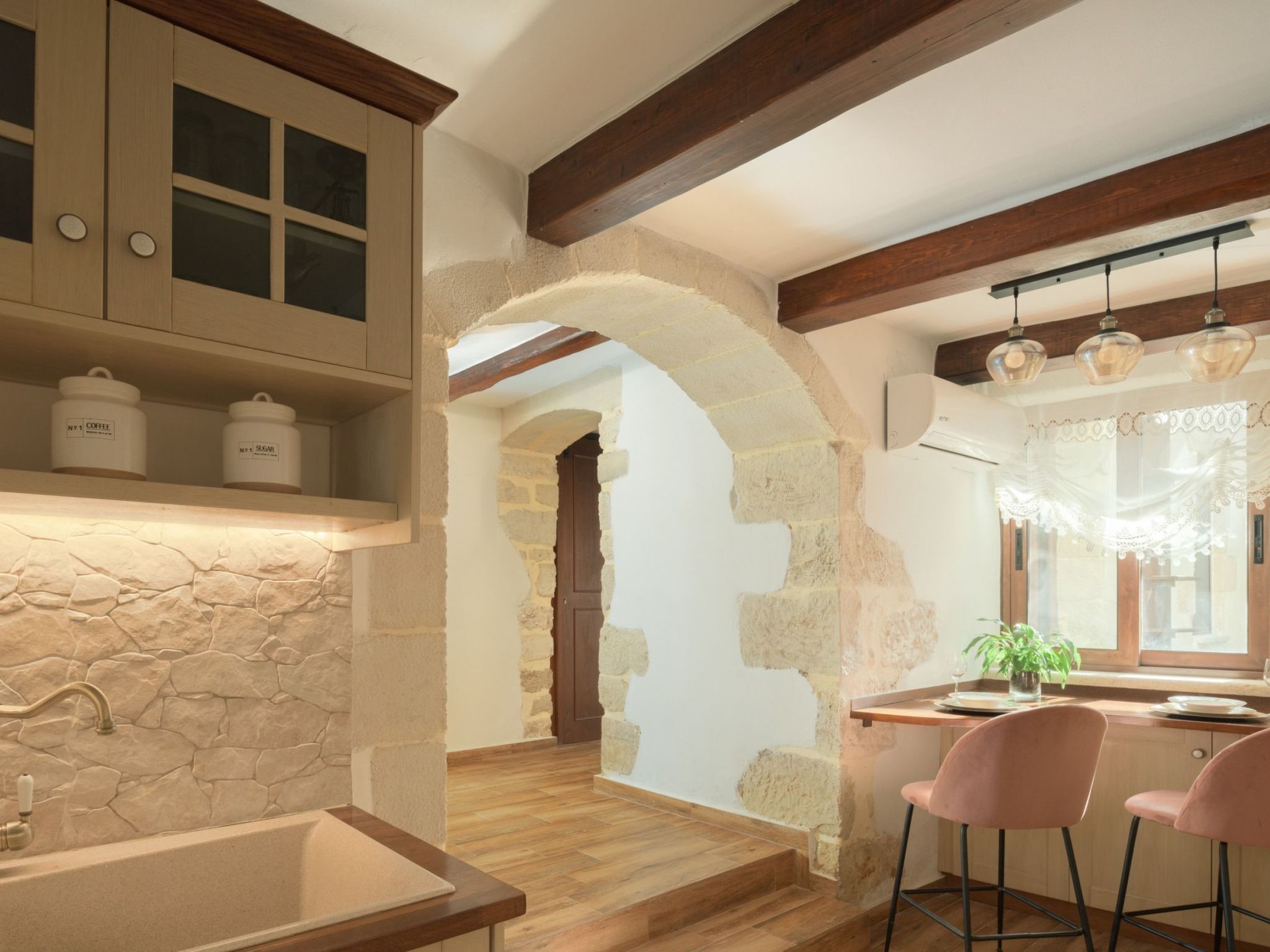 Nicole Villa - "Kostenloser" beheizter Pool, Village Escape-Binnen