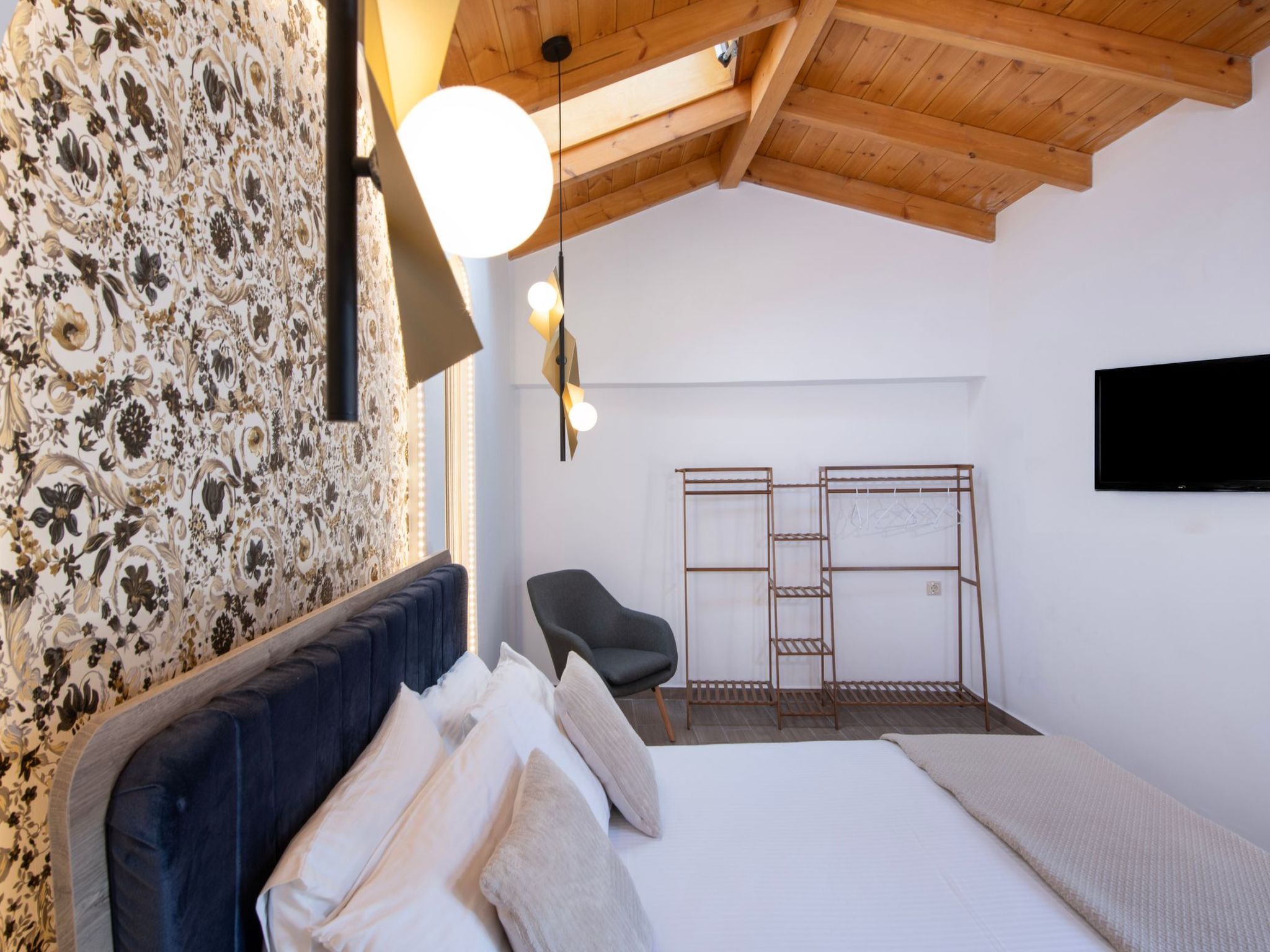 Nicole Villa - "Kostenloser" beheizter Pool, Village Escape-Binnen