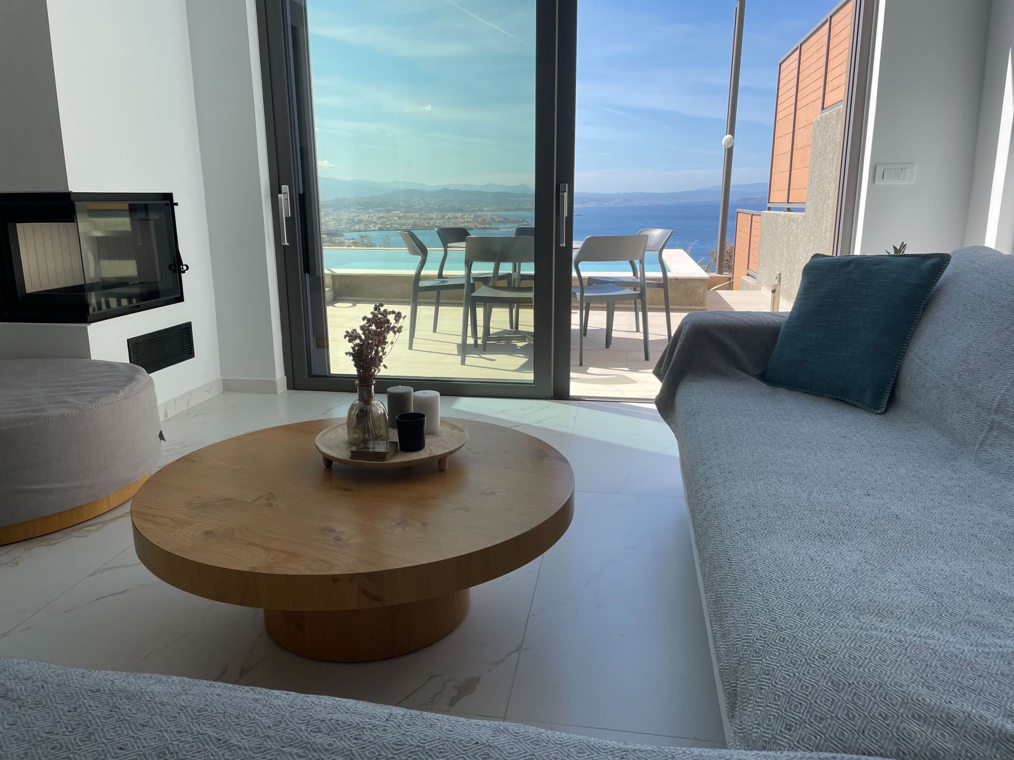 Omnia Villa 1-''Beheizter'' Pool und atemberaubender Meerblick-Binnen