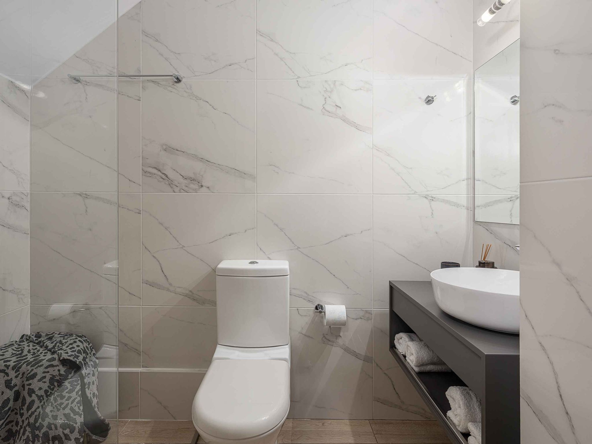 Luminus Arcus - Moderne Villa mit privatem Pool-Drinnen