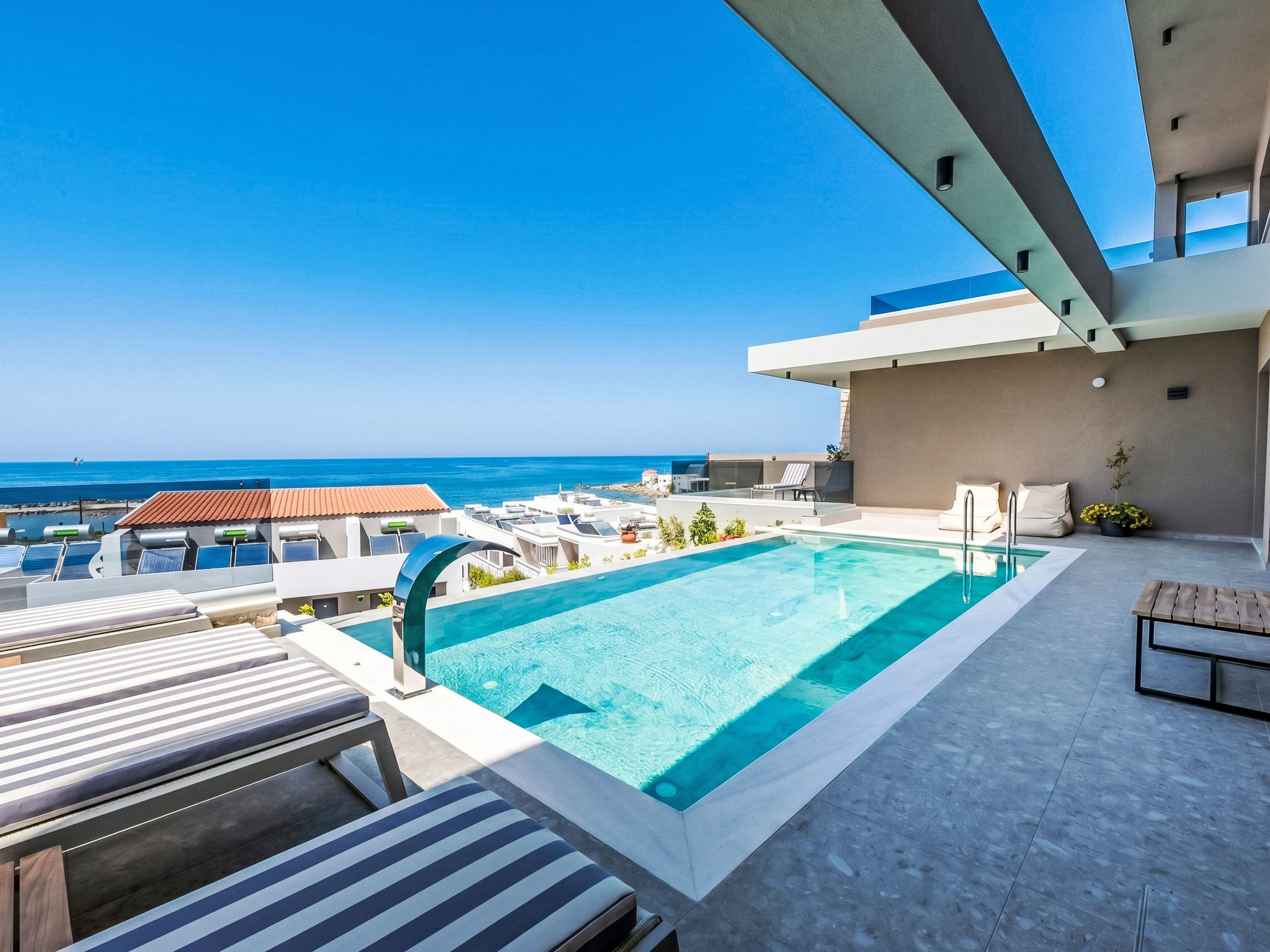 Villa Solis -100m zum Meer und ''Free'' Beheizter Pool — view 1 of 63