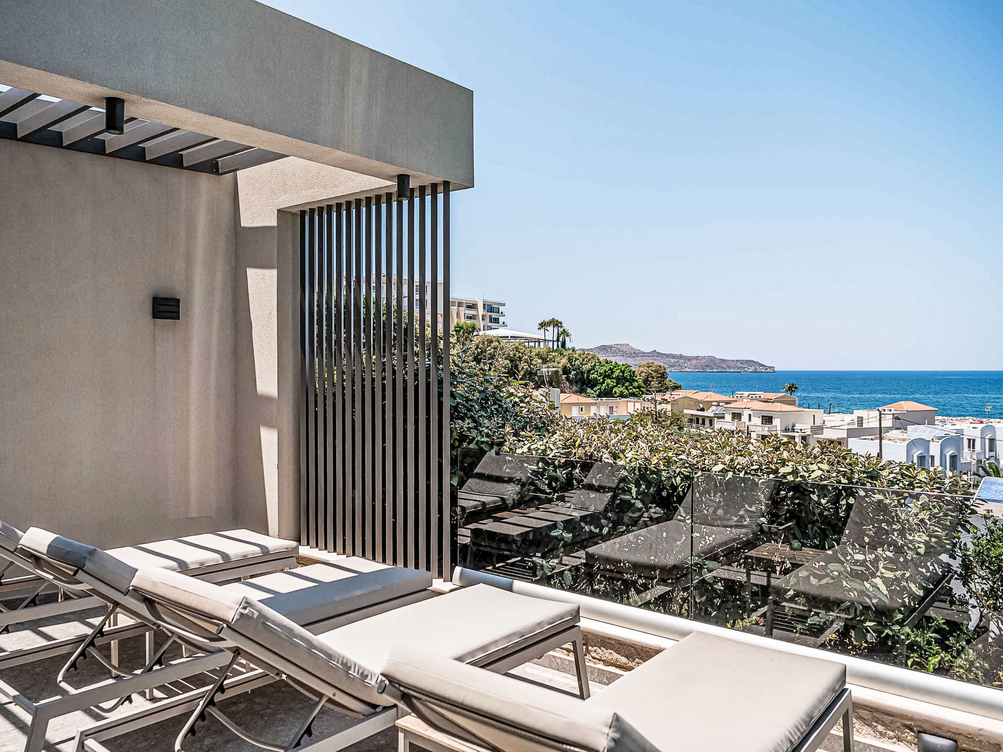 Lusol Seafront Villa II- Heated Pool,100 m See - Buiten