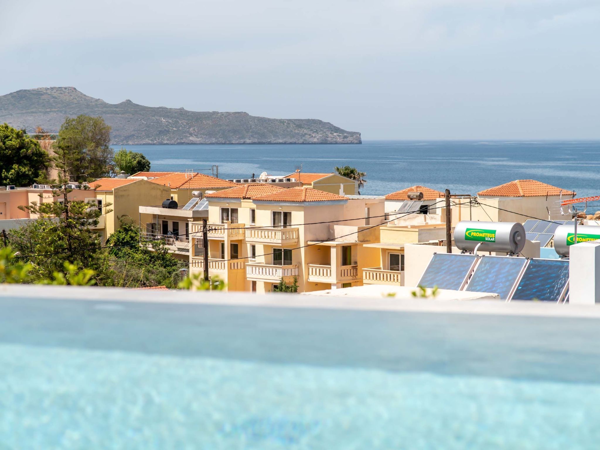 Villa Solis -100m zum Meer und ''Free'' Beheizter Pool-Binnen